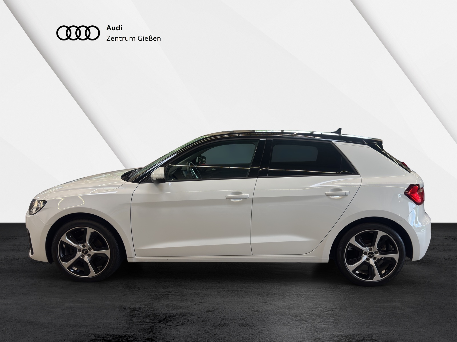 A1 Sportback 30 TFSI advanced black Navi Einparkhilfe
