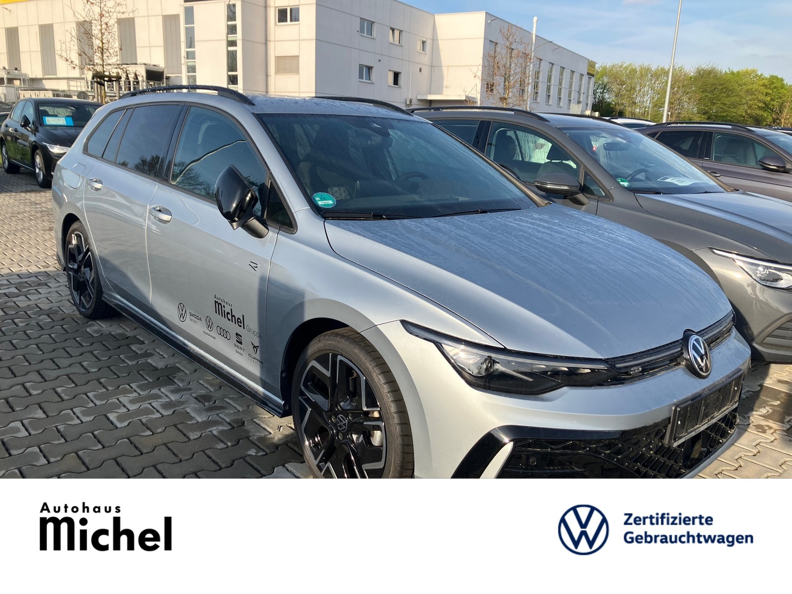 Golf 8 Variant eTSI DSG R-Line "Black Style" IQ-Light A...