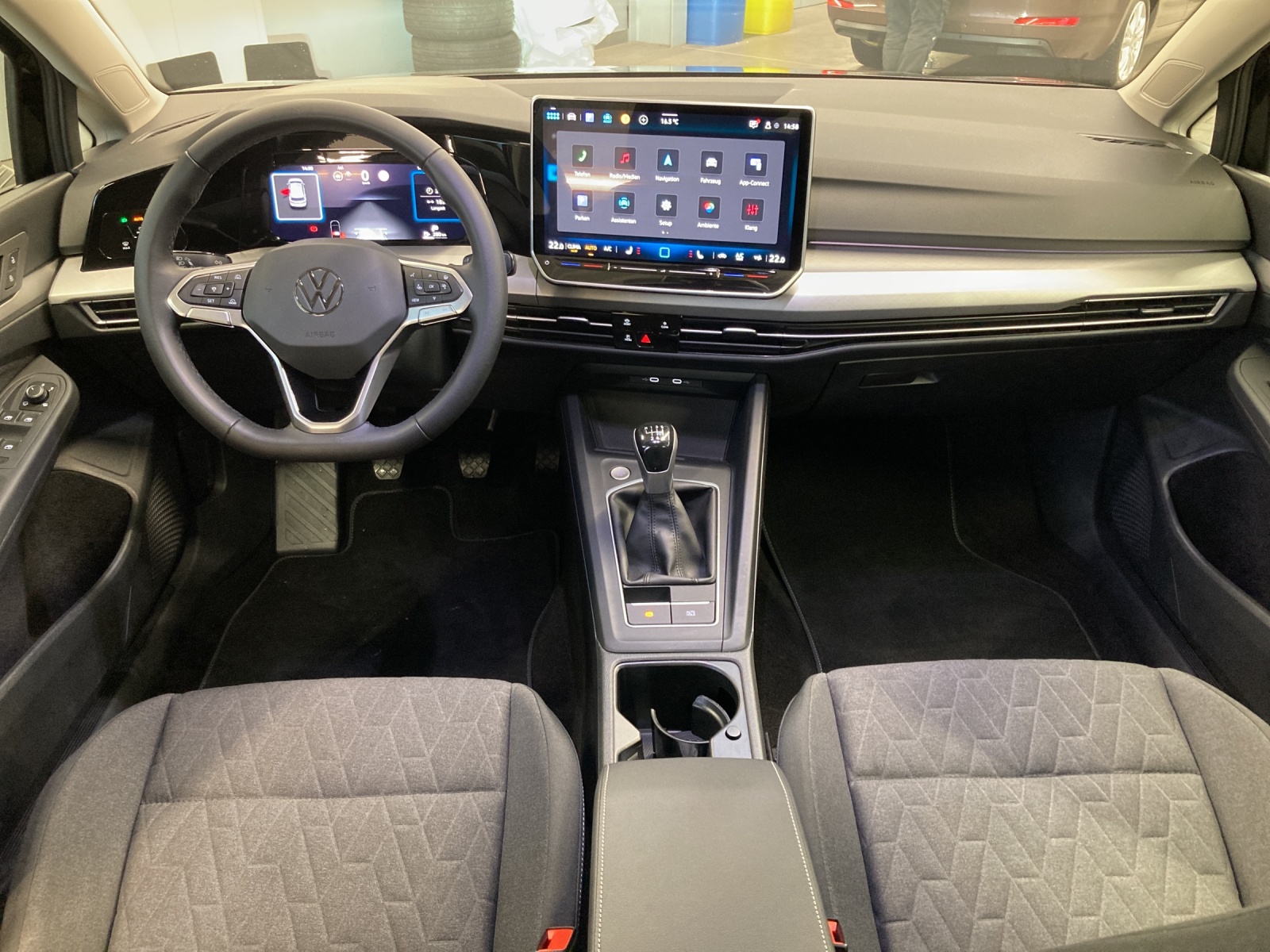 Golf 8 TSI Life LED Navi TravelAssist