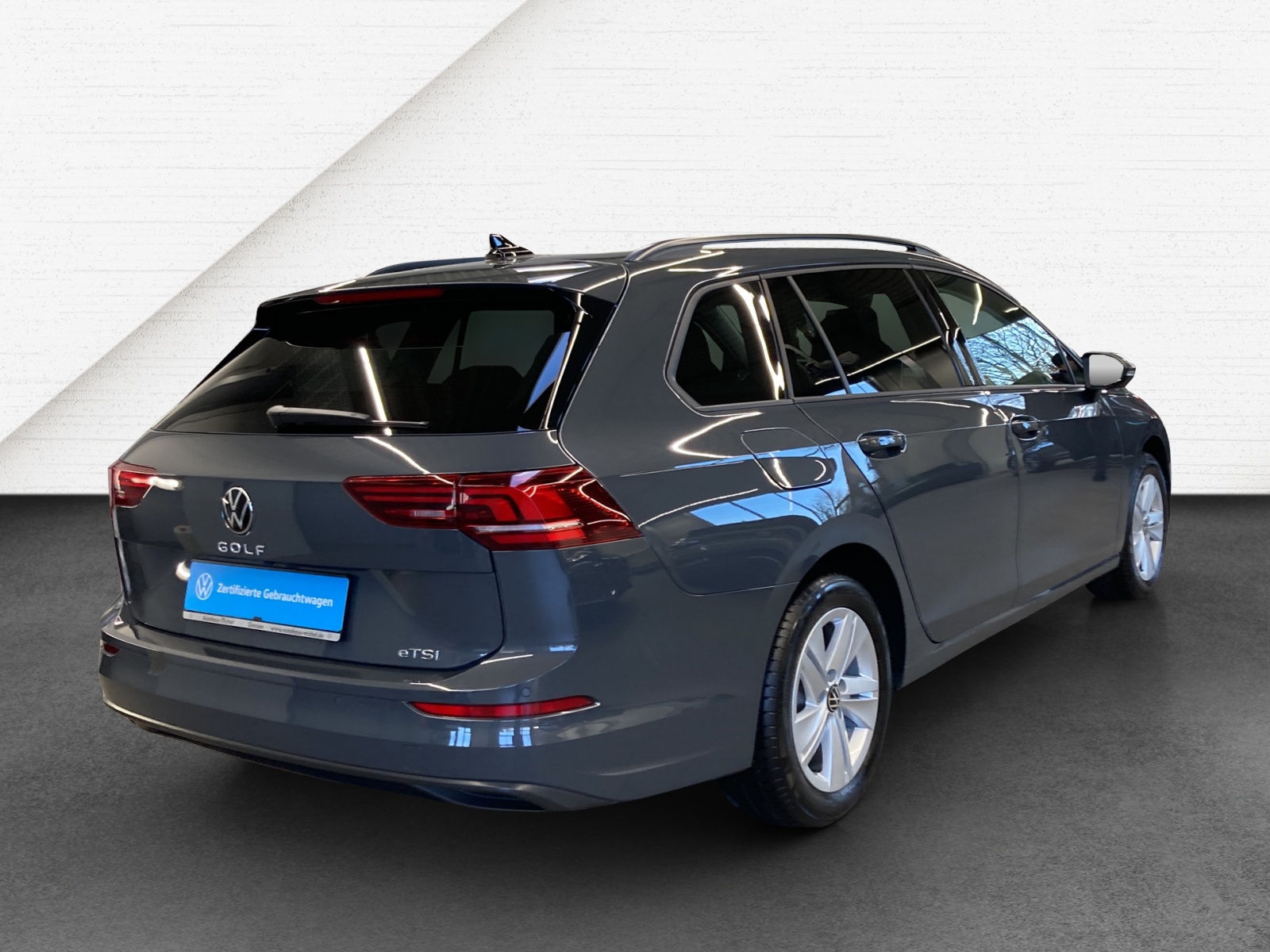 Golf 8 Variant eTSI DSG Life