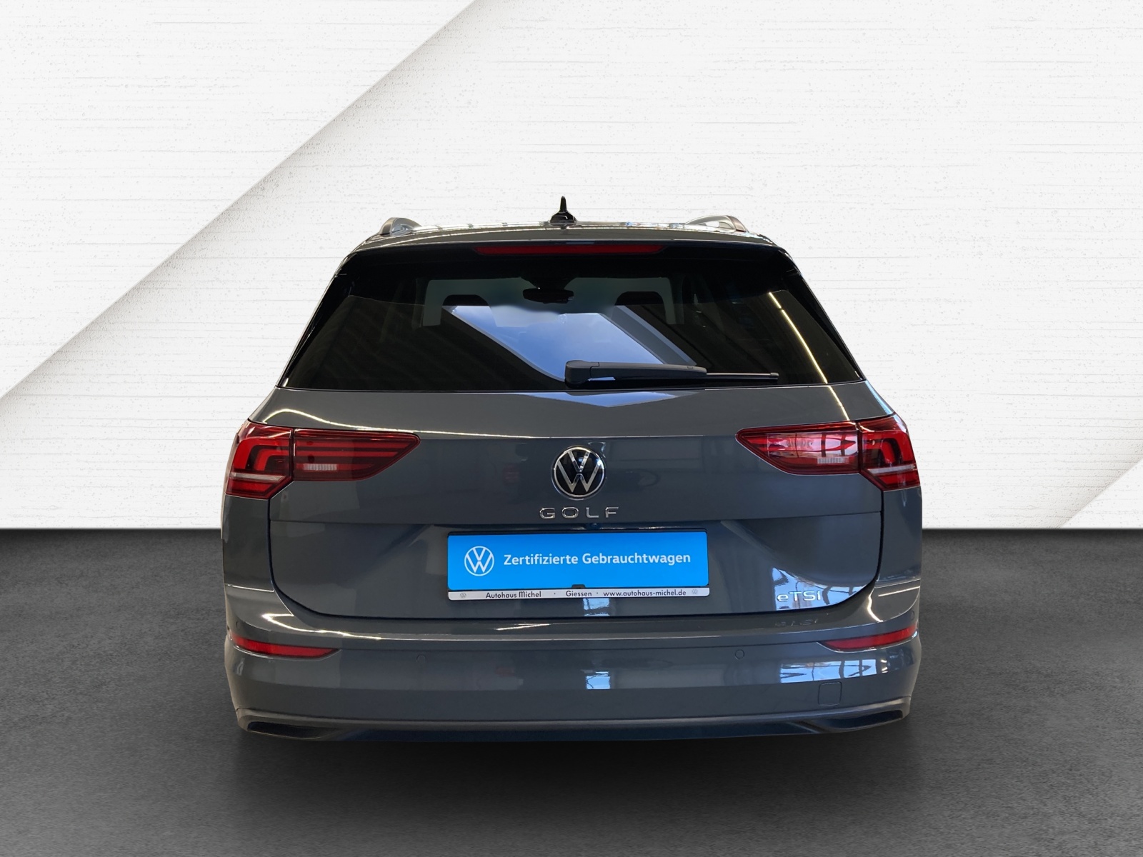 Golf 8 Variant eTSI DSG Life