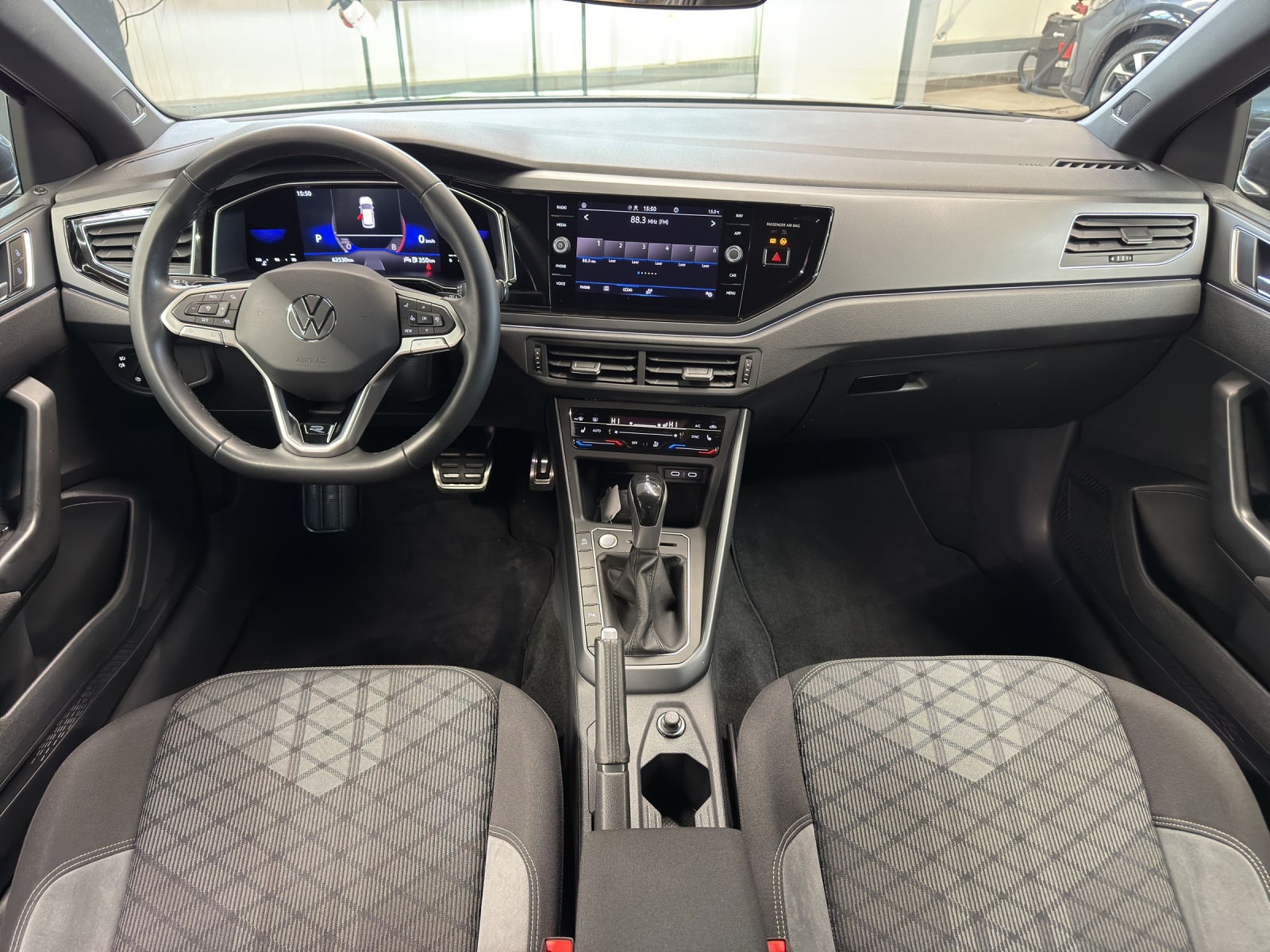 Taigo TSI DSG R-Line IQ-Light AHK Kamera