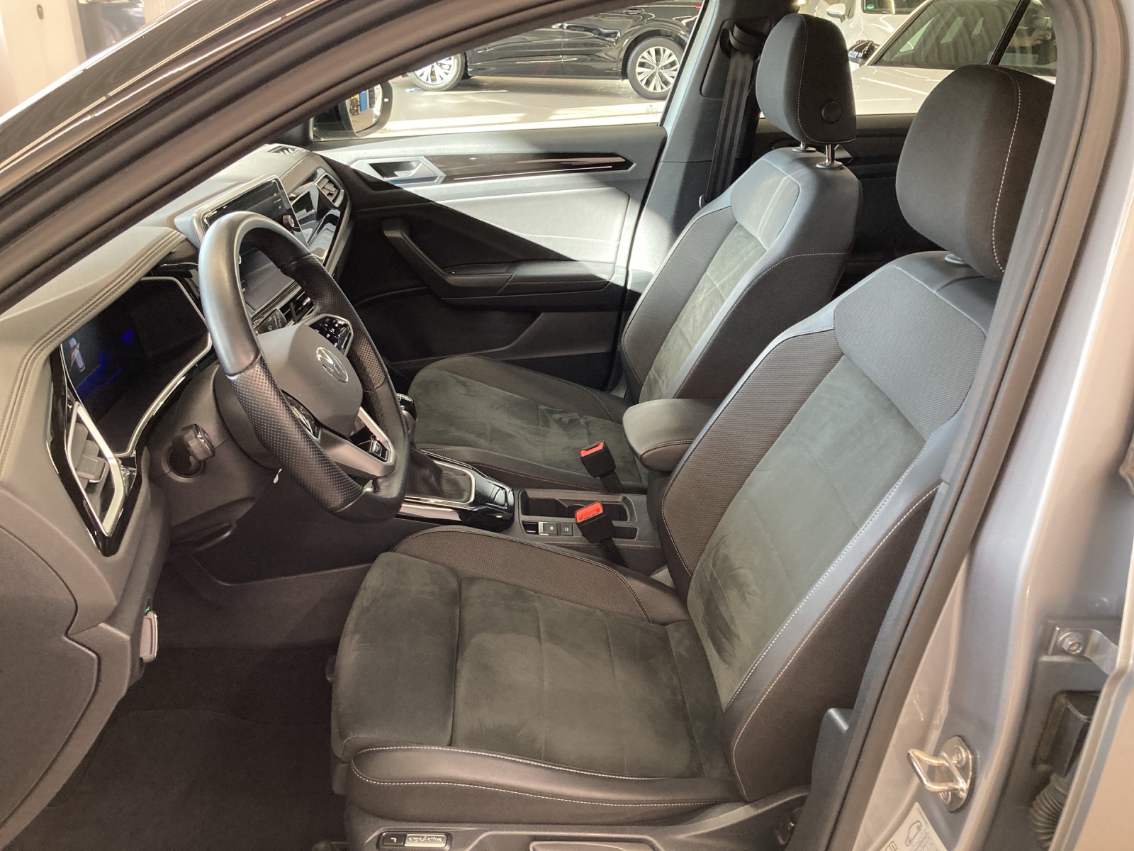 T-Roc TSI R-Line LED-Plus ACC Navi Kamera