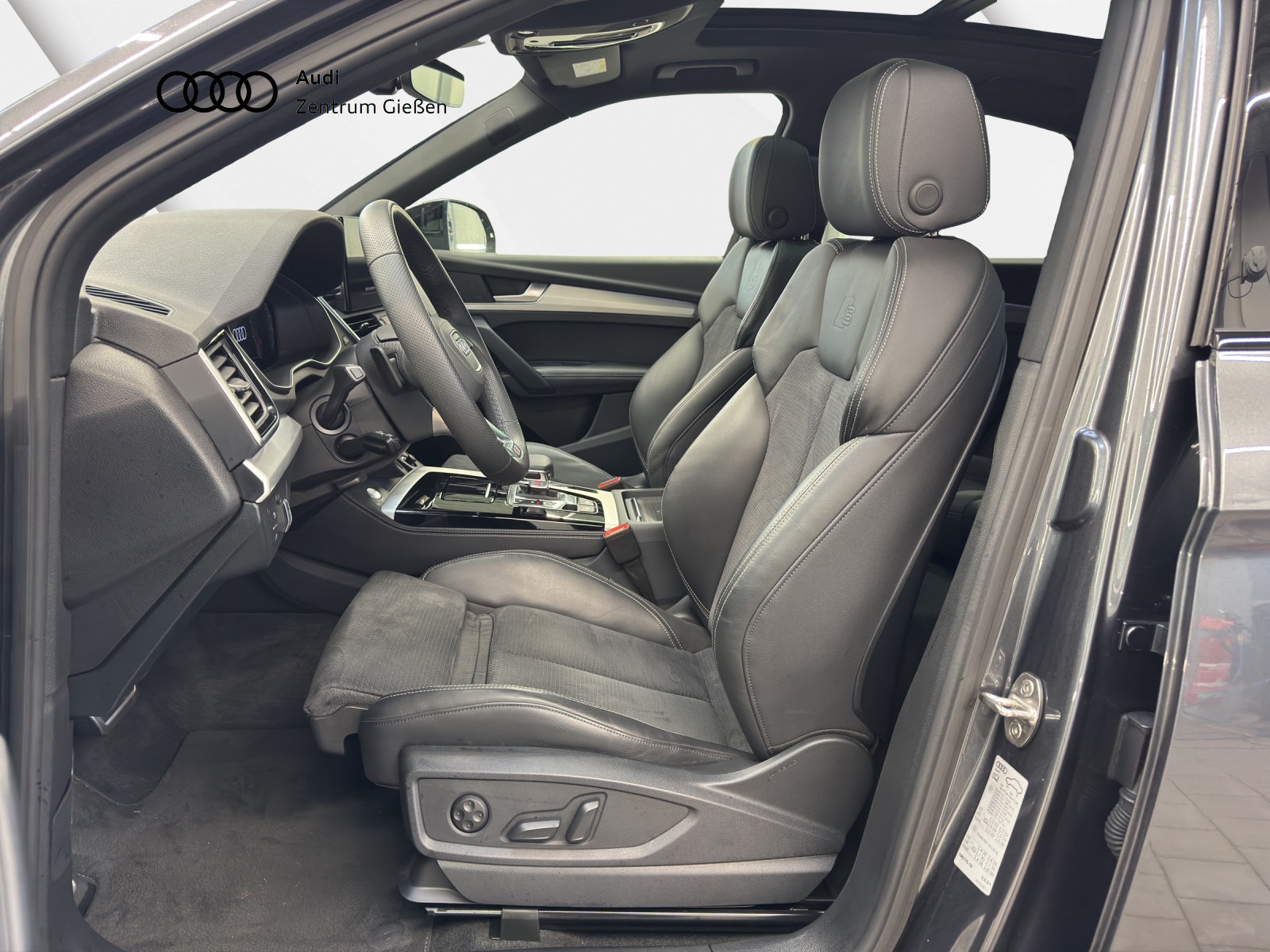 Q5 Sportback 40 TDI quattro S line Pano AHK B&O Matrix-LEDBlack