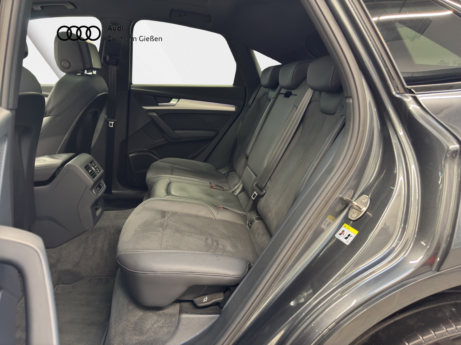 Q5 Sportback 40 TDI quattro S line Pano AHK B&O Matrix-LEDBlack