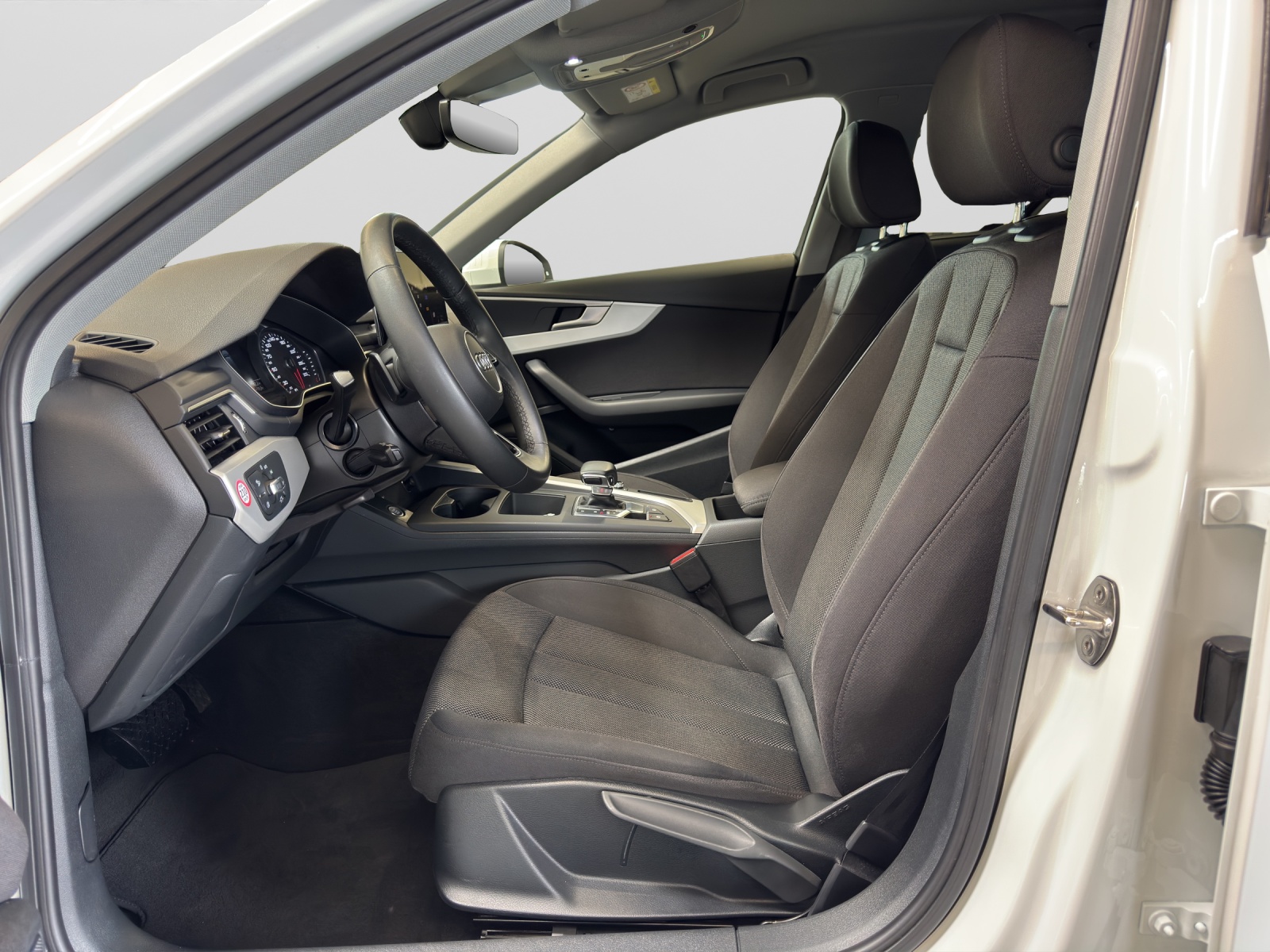 A4 Avant 40 TFSI S-tronic advanced AHK Navi Kamera