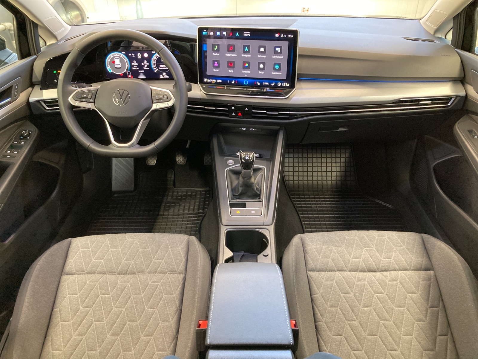 Golf 8 1.5 TSI Life LED Navi TravelAssist