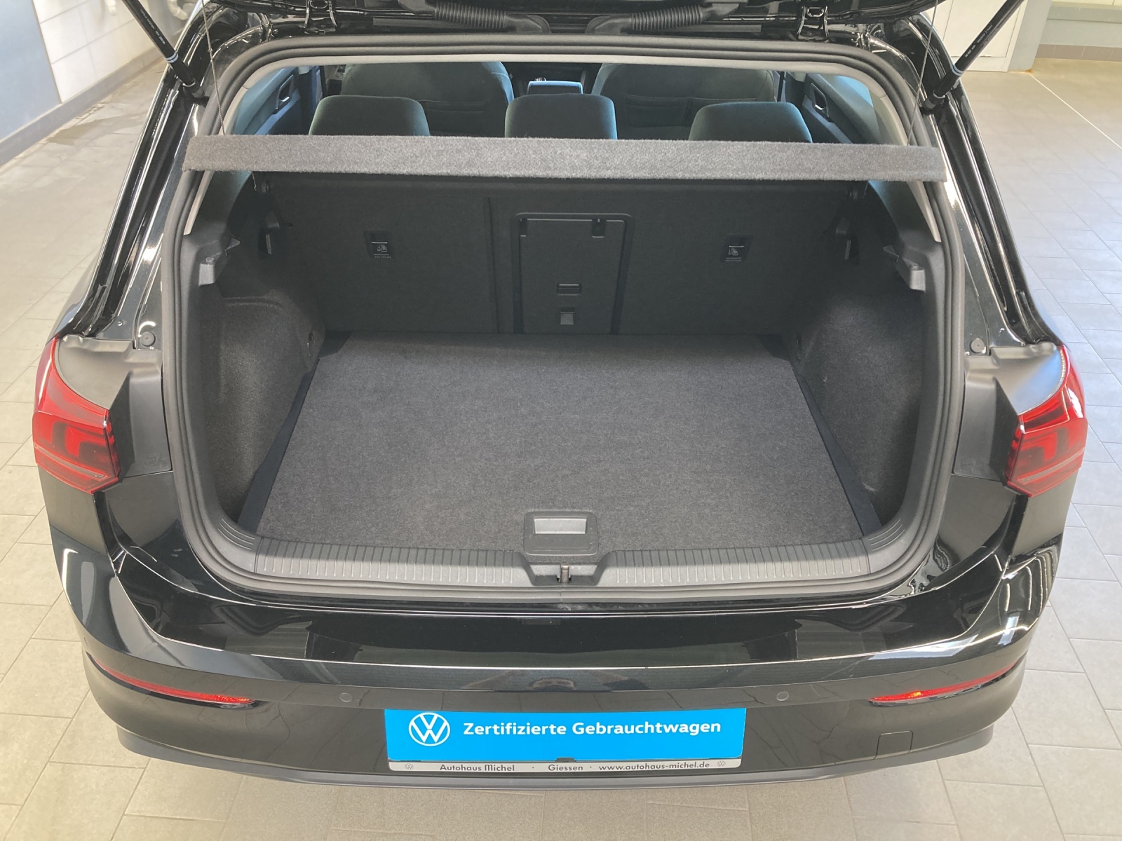 Golf 8 1.5 TSI Life LED Navi TravelAssist