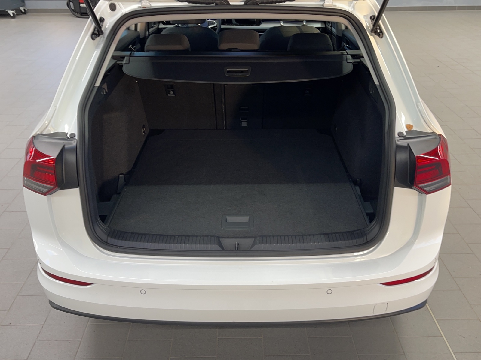 Golf 8 Variant 1.0 TSI Life