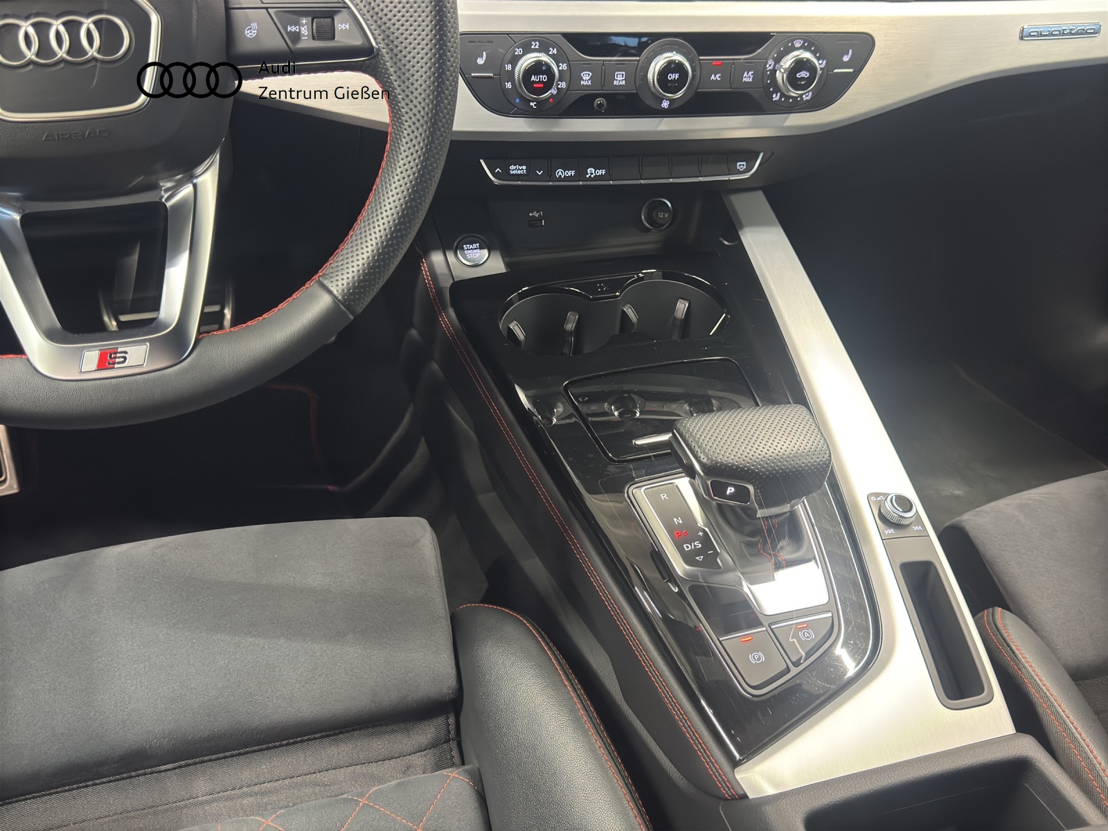 A4 Avant 40 TFSI quattro S line AHK Navi LED