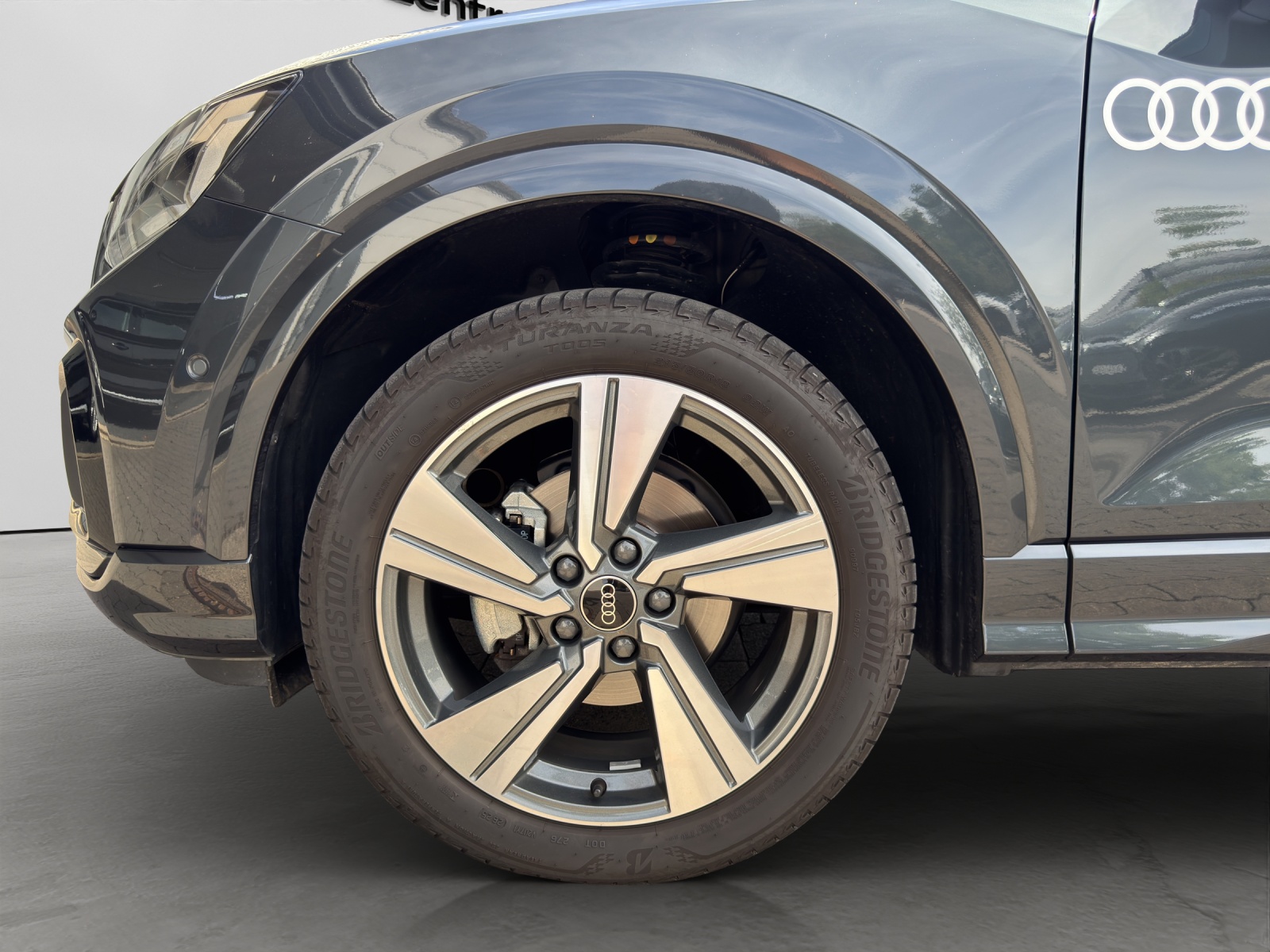 Q2 35 TFSI S-tronic advanced black AHK LED Navi Kamera