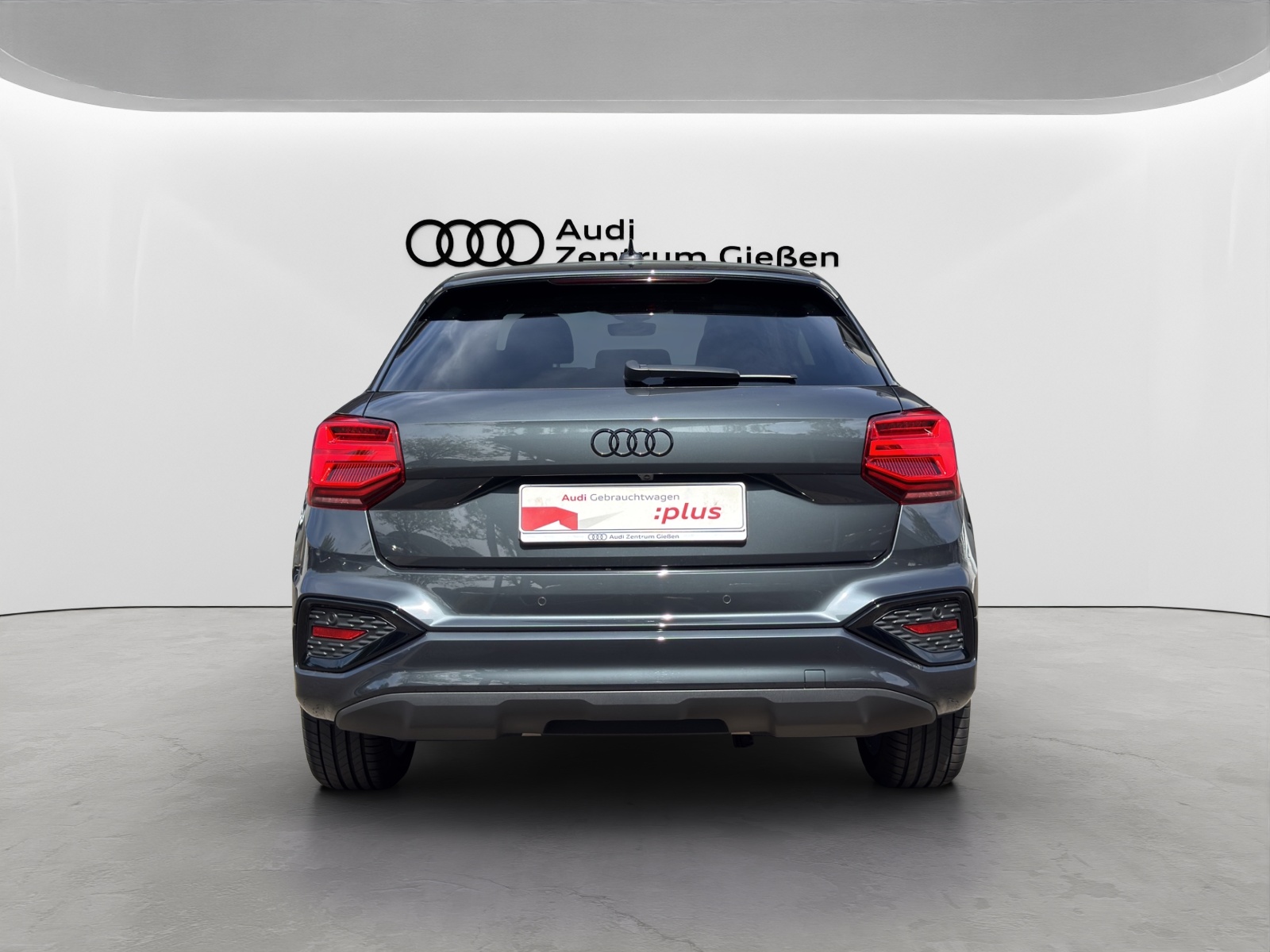 Q2 35 TFSI S-tronic advanced black AHK LED Navi Kamera