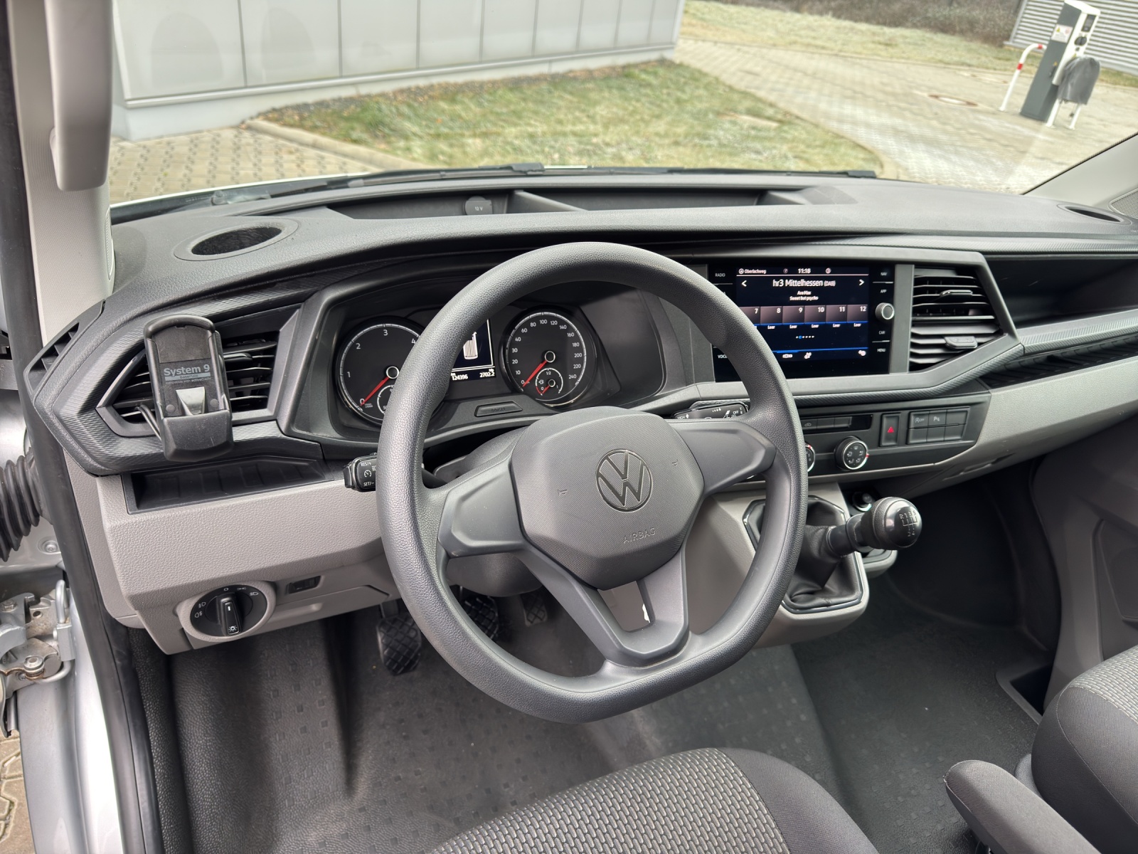 T6 Transporter 6.1 Kasten 2.0 TDI Navi GRA Nebellampen SH links