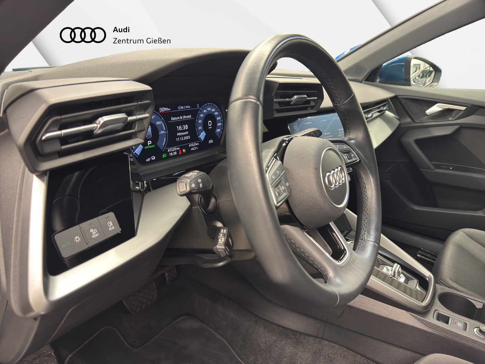 A3 Sportback 40 TFSI e advanced smartphone interface LED