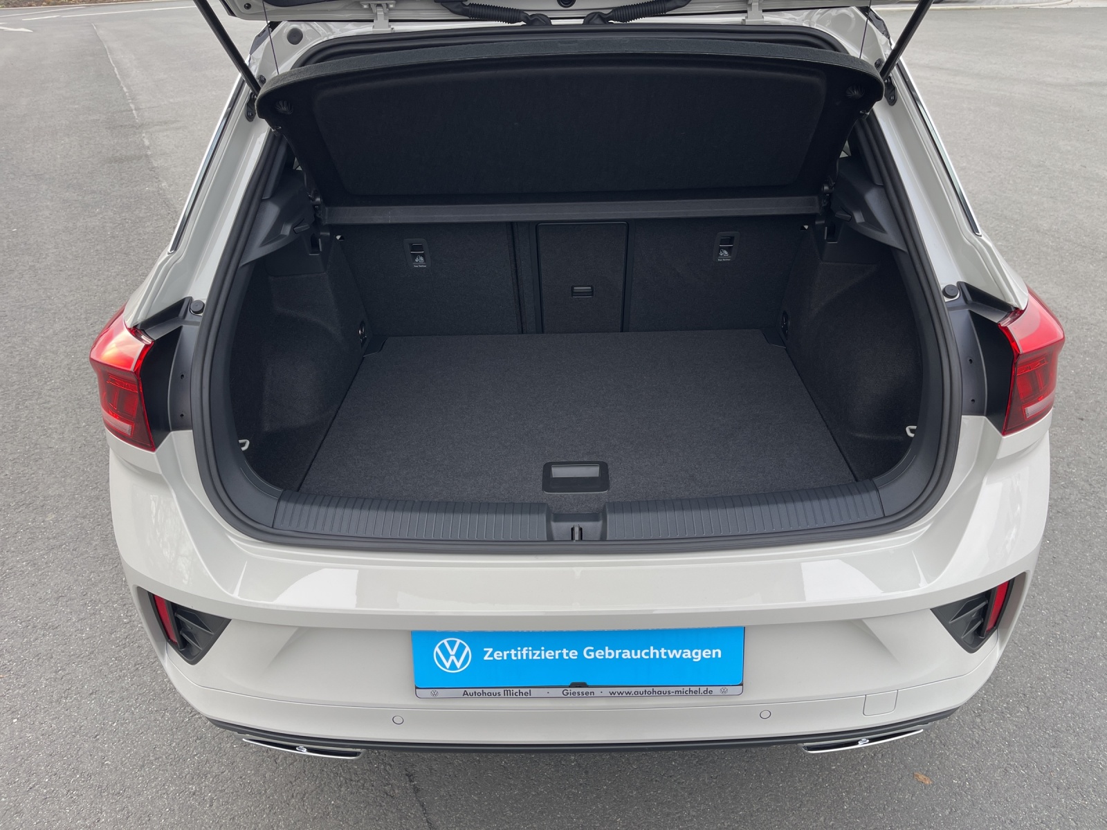 T-Roc 1.5 TSI DSG R-Line LED-Plus ACC Navi Alu-19Zoll
