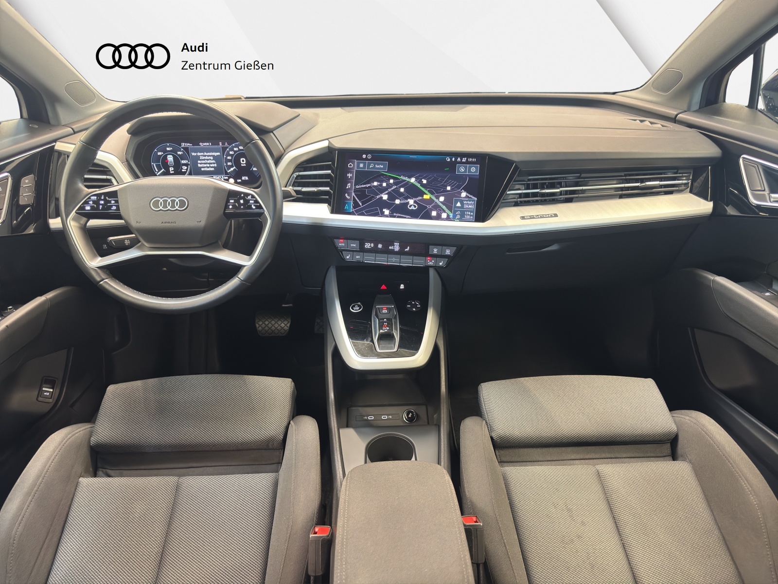 Q4 e-tron 40 basis Navi Komfort-Paket plus