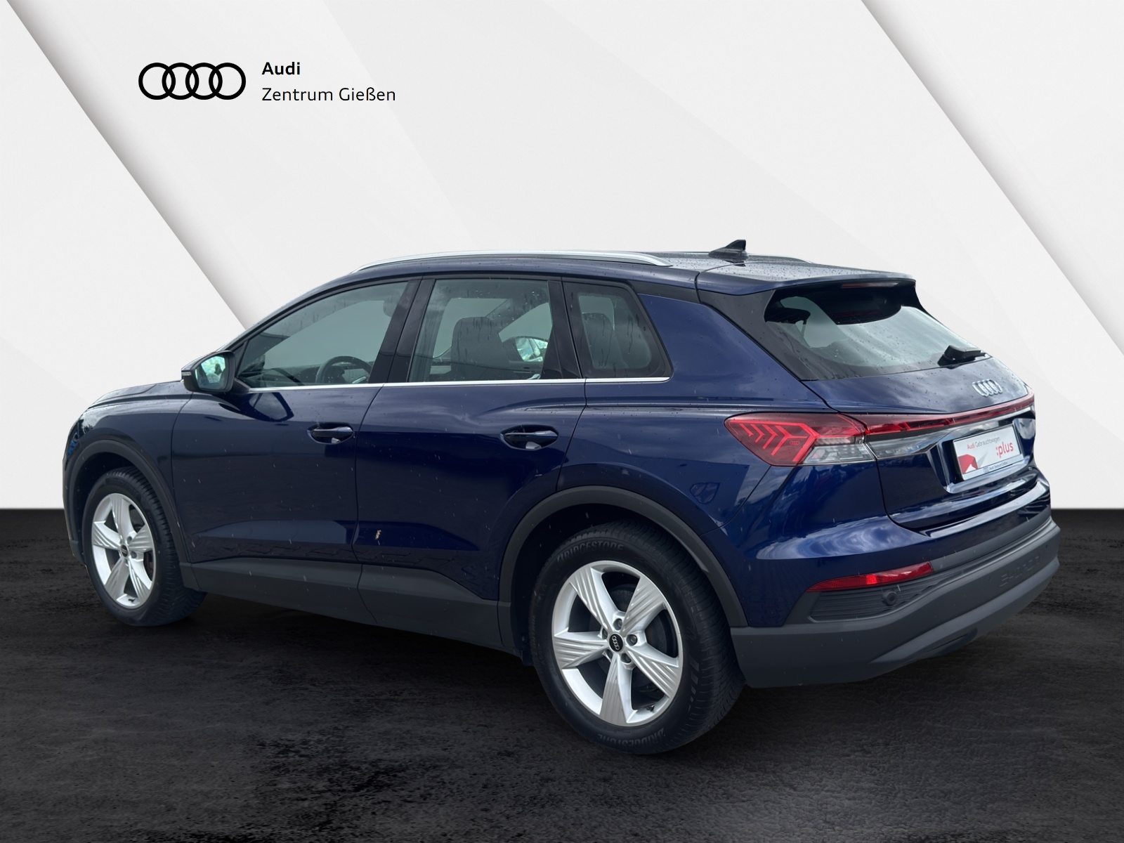 Q4 e-tron 40 basis Navi Komfort-Paket plus