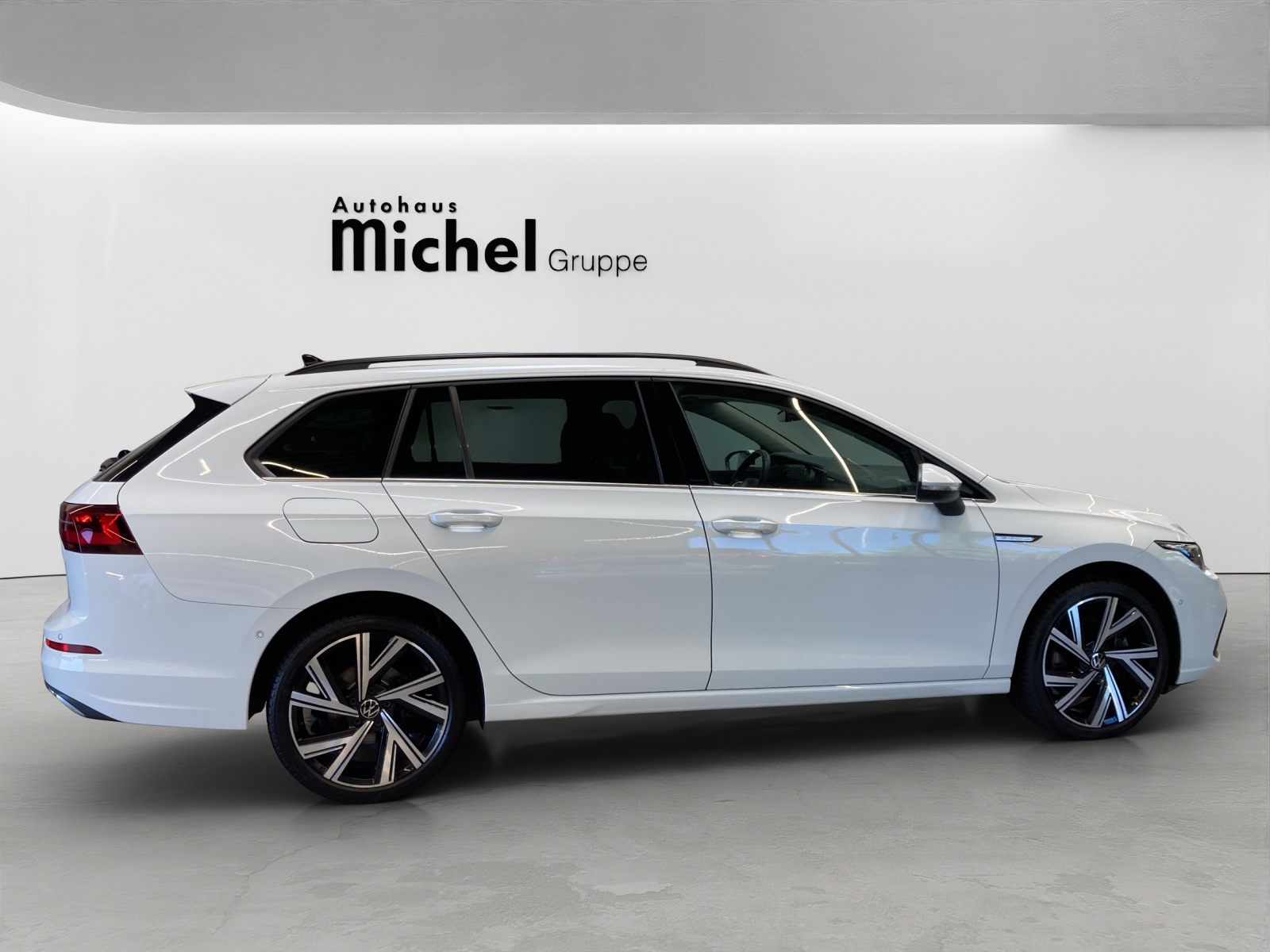 Golf 8 Variant TDI DSG Style IQ-Light Panodach Navi Alu-18Zoll Kamera