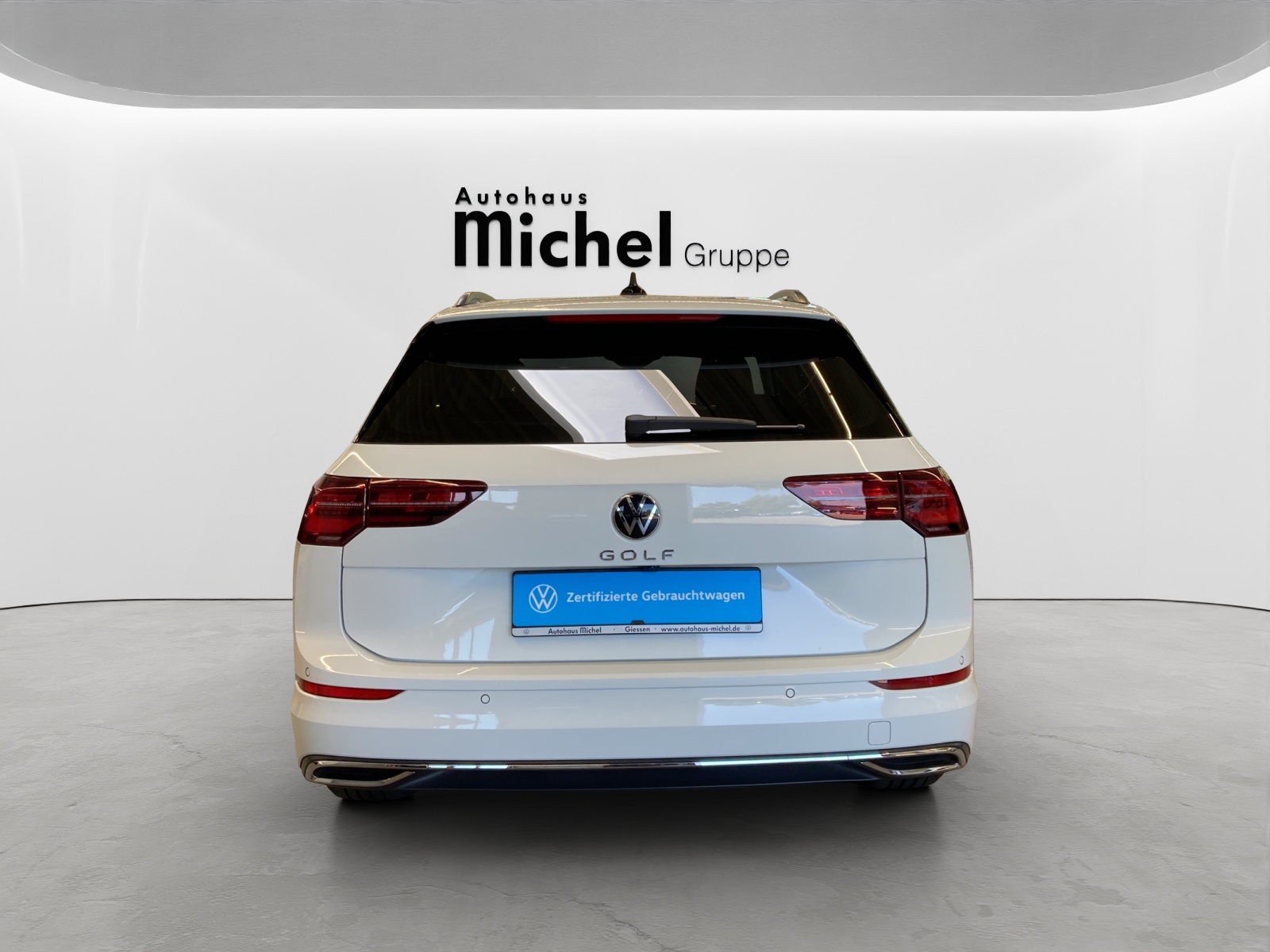 Golf 8 Variant TDI DSG Style IQ-Light Panodach Navi Alu-18Zoll Kamera