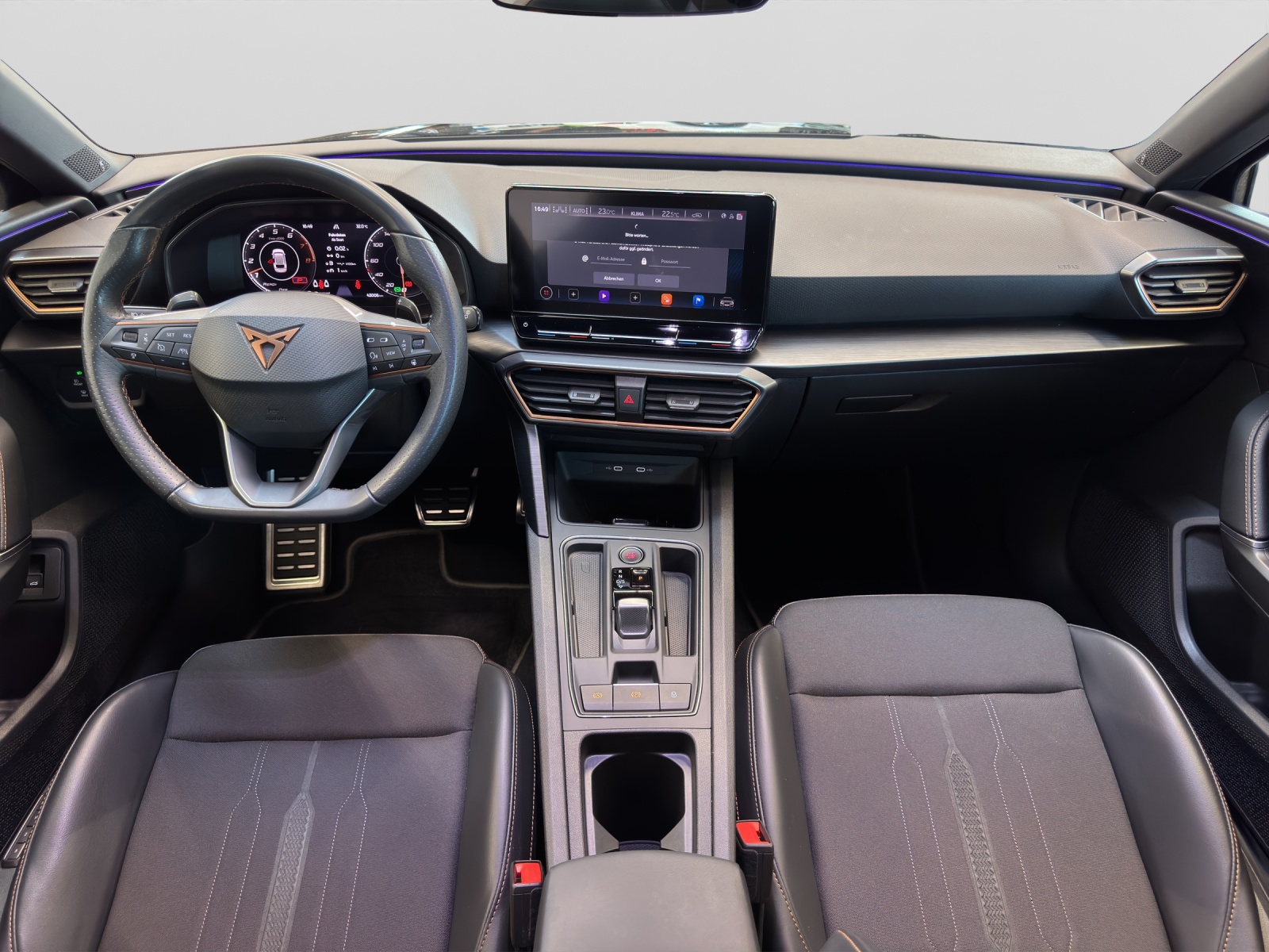 Leon Sportstourer 2.0 TSI DSG BEATS Navi LED ACCRückfahrkamera