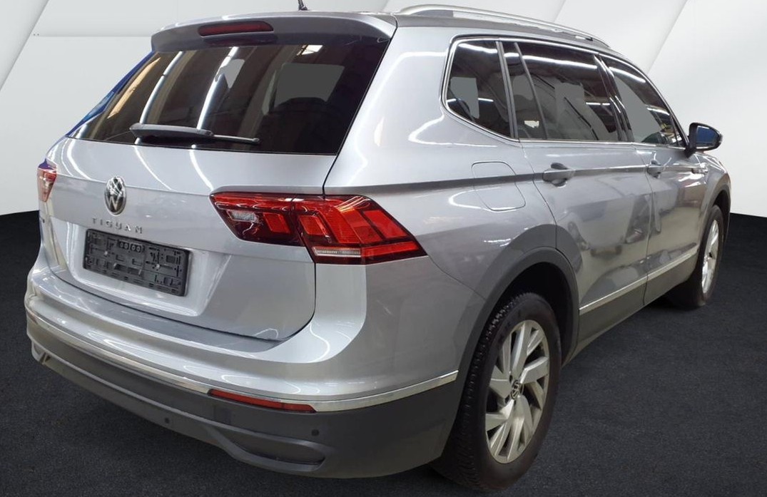 Tiguan Allspace 2.0 TDI DSG Life 7.-Si. ACC LED Navi AHK