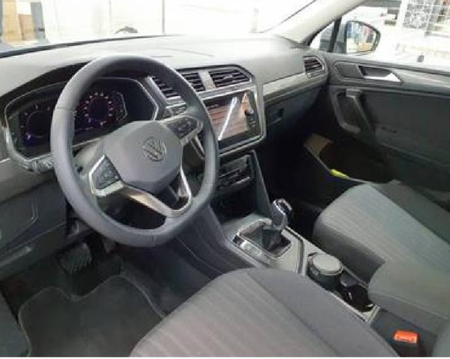 Tiguan Allspace 2.0 TDI DSG Life 7.-Si. ACC LED Navi AHK