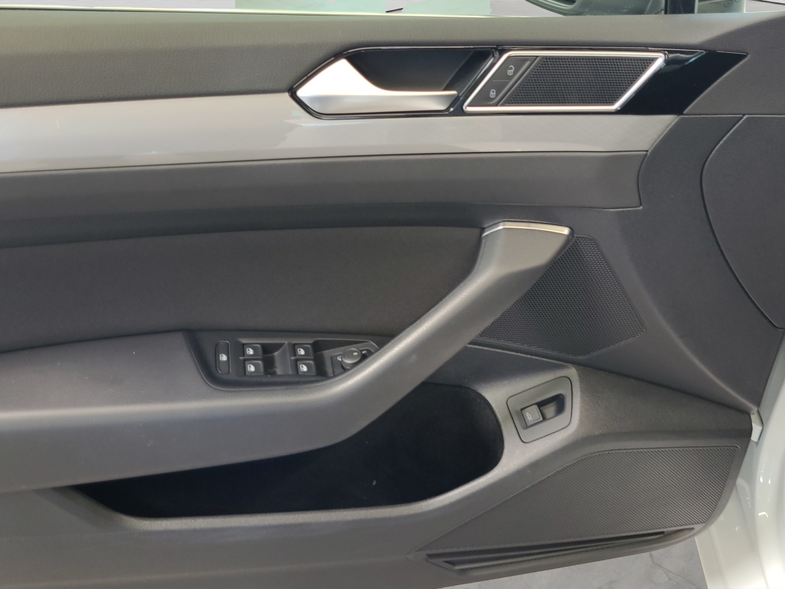 Passat Variant TDI DSG Buisness ACC LED Navi Standh.Ergositz Kamera