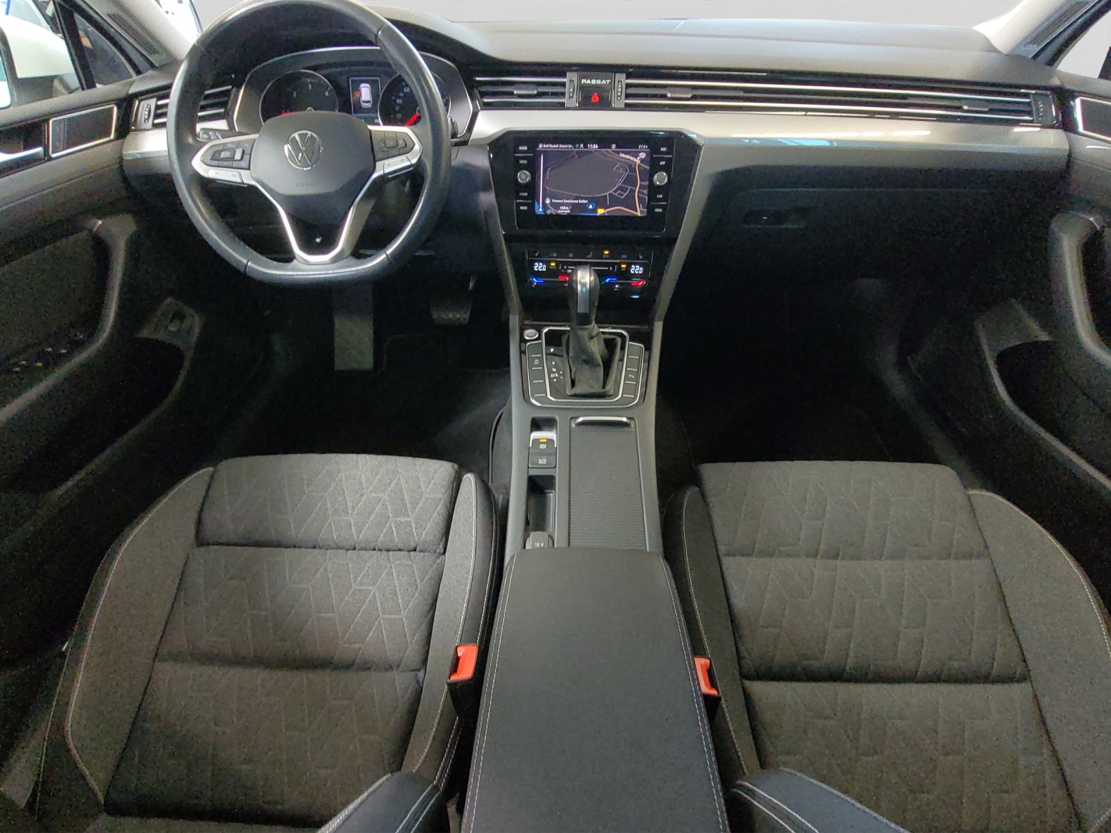 Passat Variant TDI DSG Buisness ACC LED Navi Standh.Ergositz Kamera