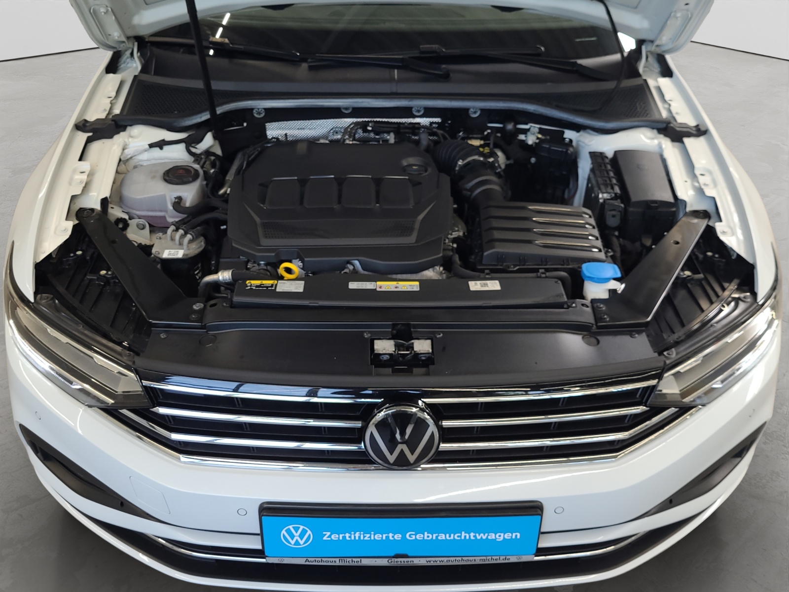 Passat Variant TDI DSG Buisness ACC LED Navi Standh.Ergositz Kamera