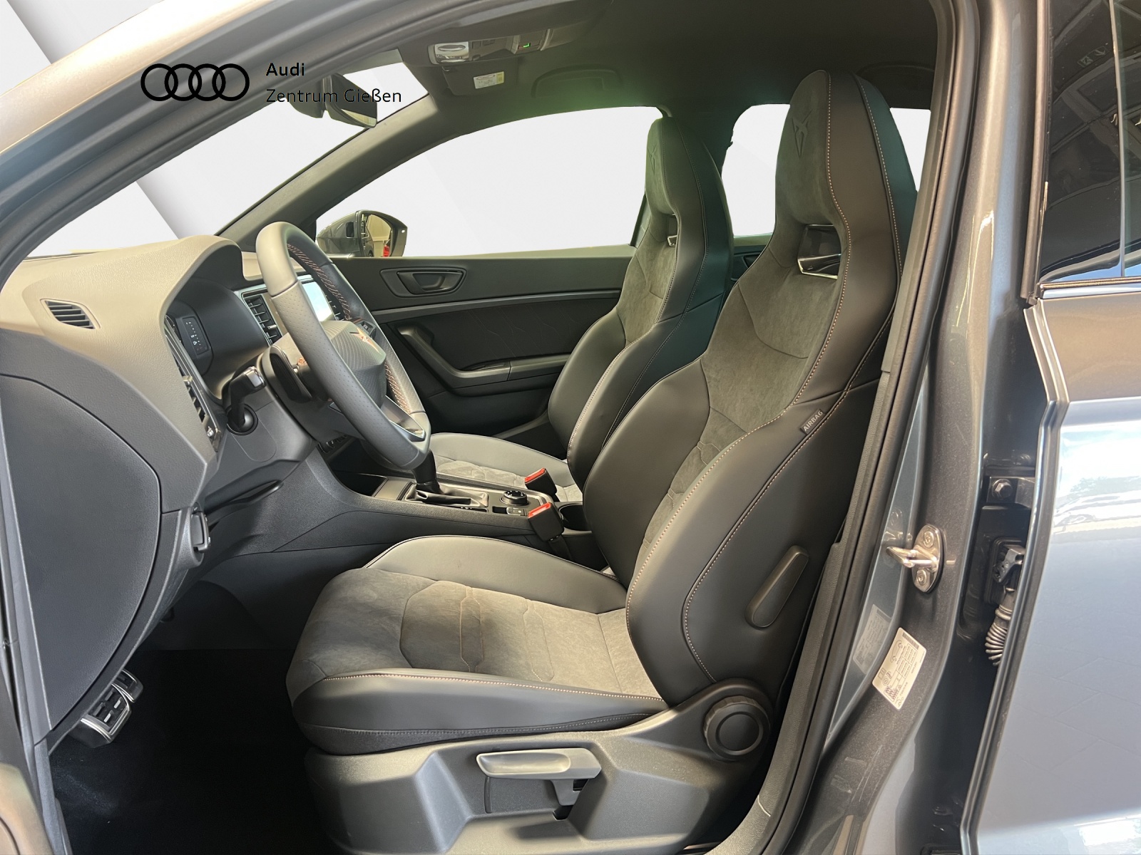 Ateca 2.0 TSI 4Drive DSG VZ AHK LED Navi