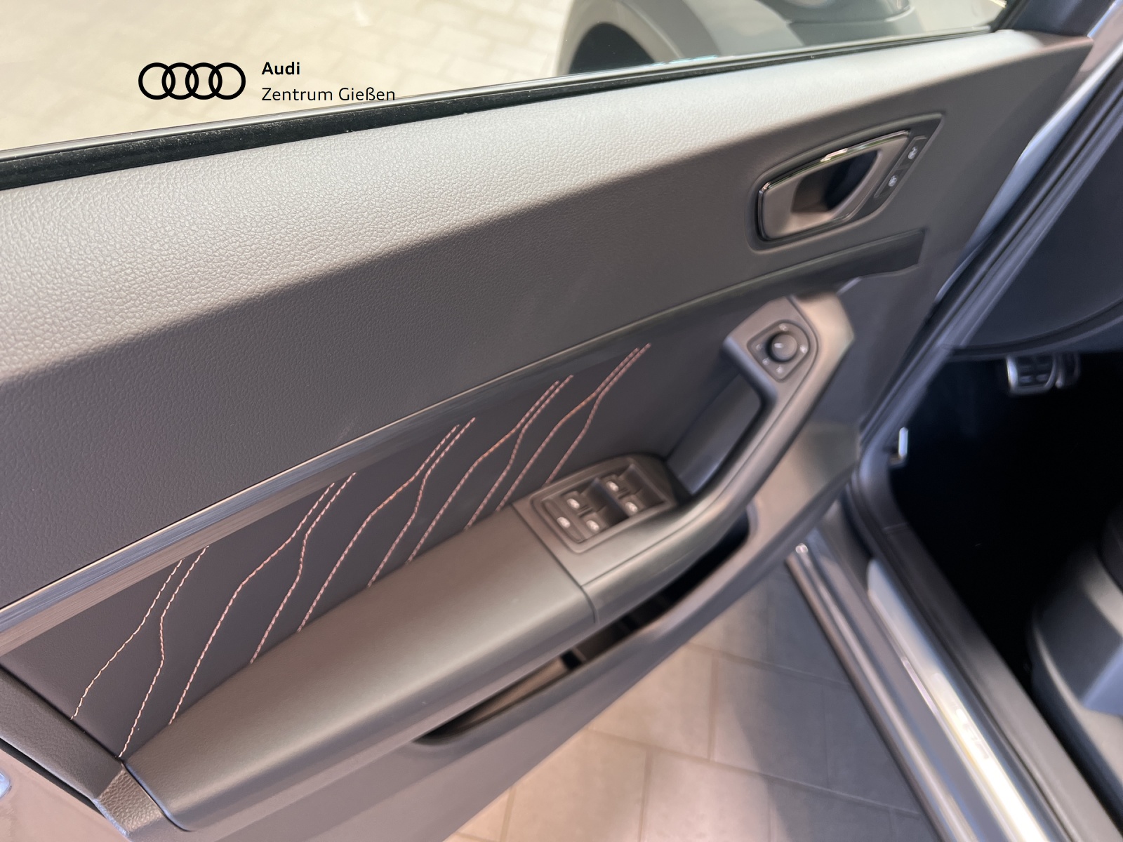 Ateca 2.0 TSI 4Drive DSG VZ AHK LED Navi