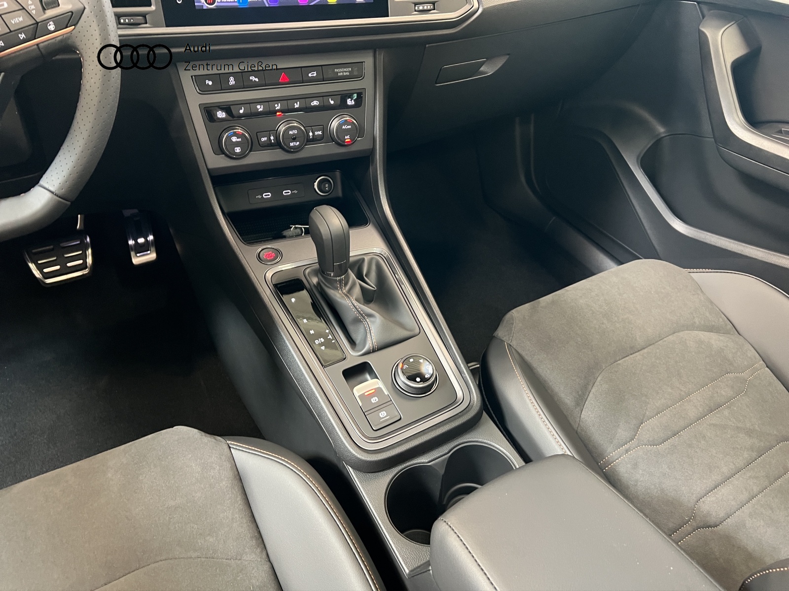 Ateca 2.0 TSI 4Drive DSG VZ Panorama AHK Navi