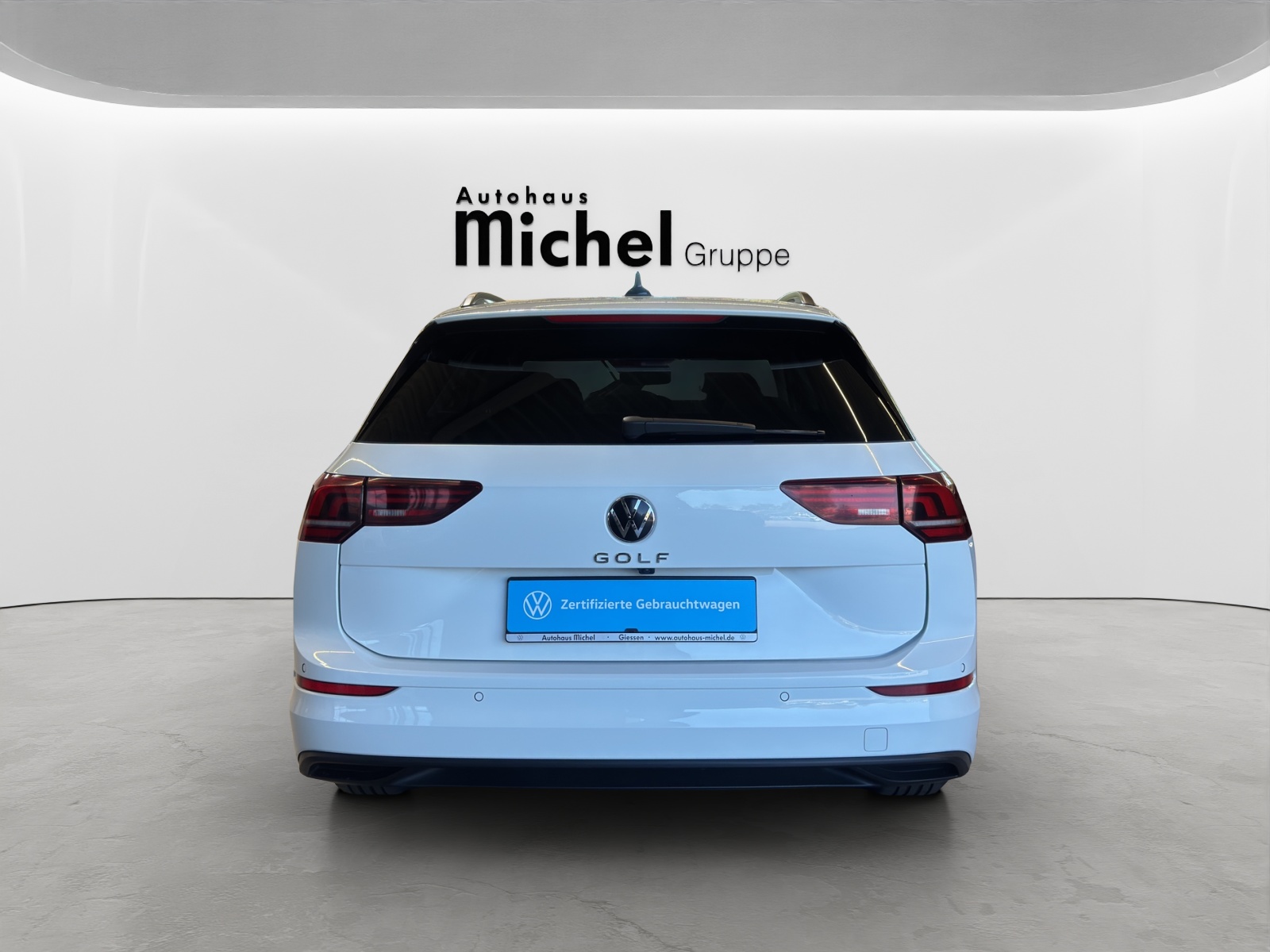 Golf 8 Variant TSI Life ACC LED AHK Panodach Kamera