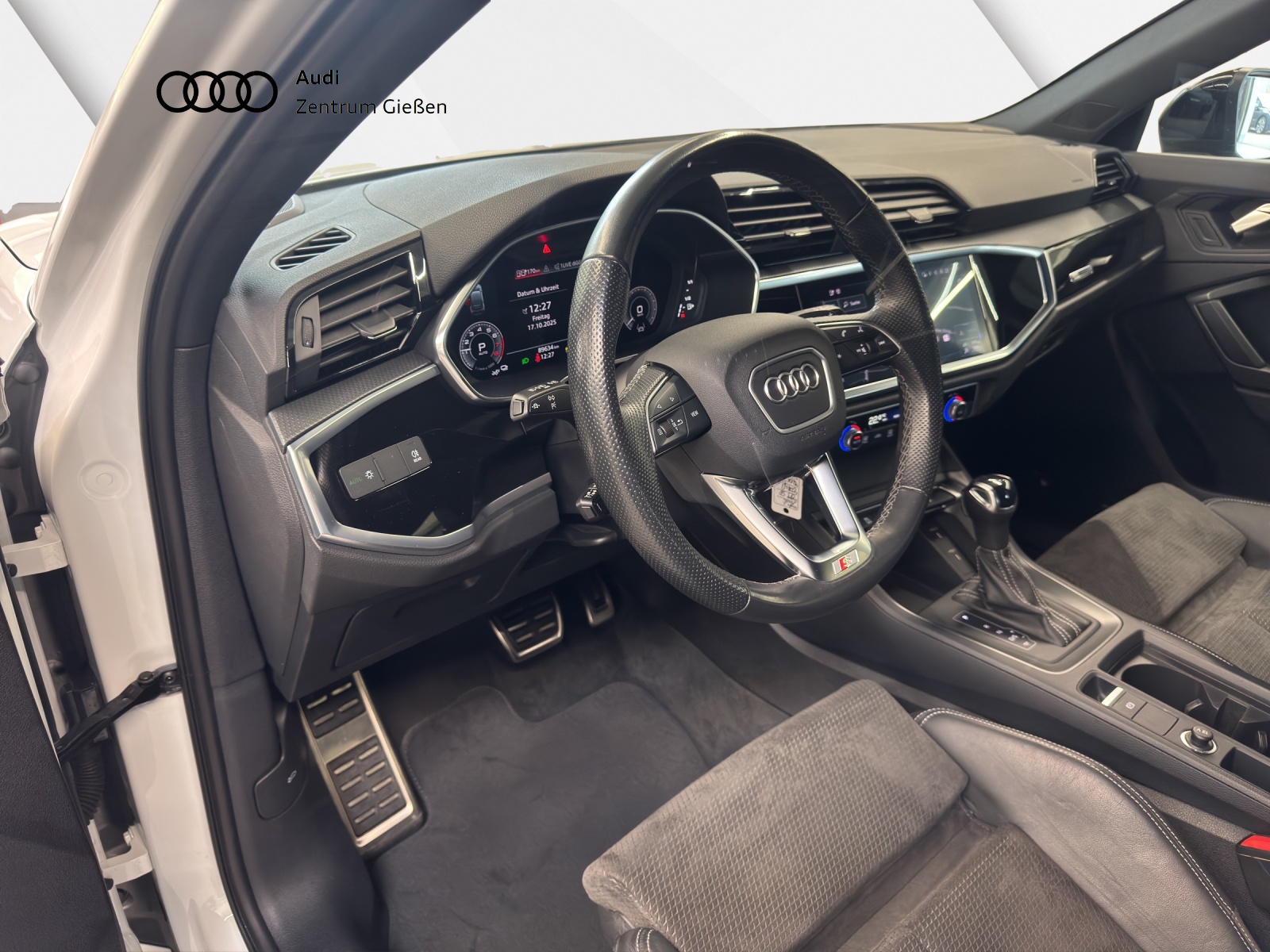 Q3 Sportback 45 TFSI e S line Black SONOS Navi 360°Kamera