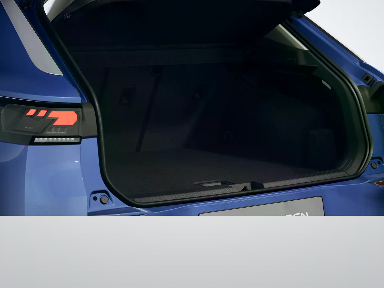 T-Roc eTSI DSG Style LED-Plus ACC Navi Kamera