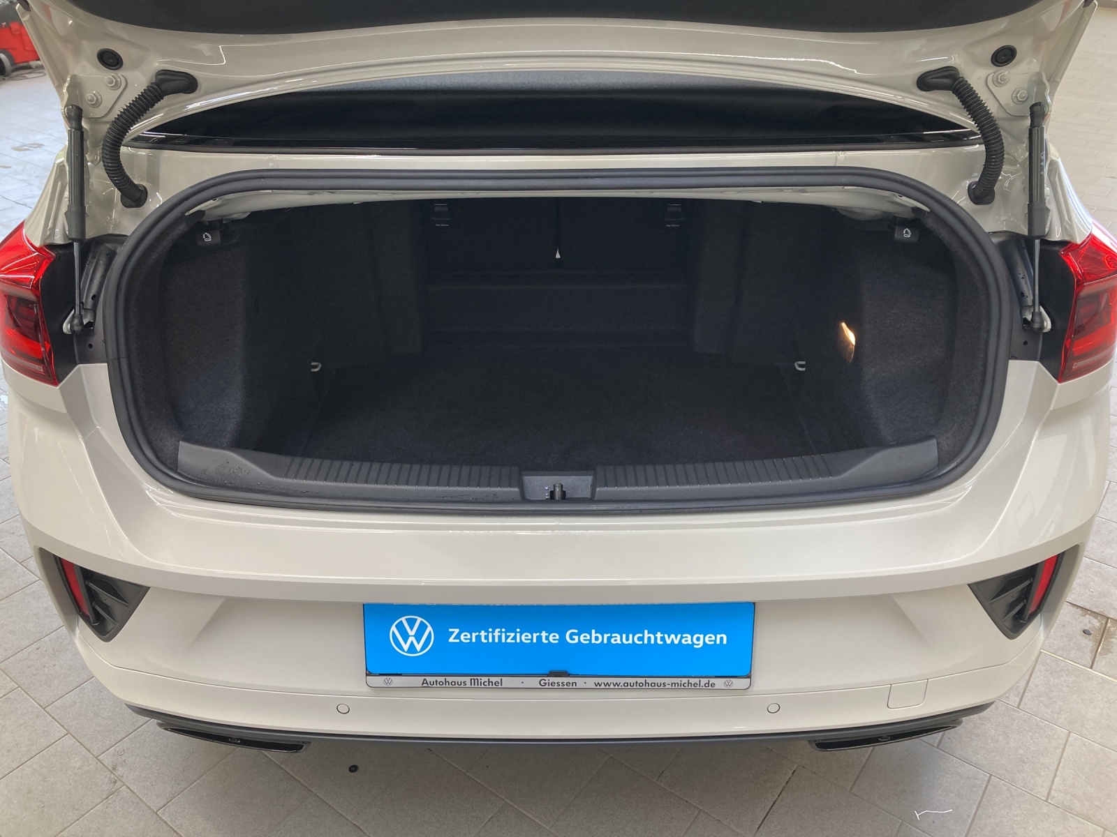 T-Roc Cabrio TSI DSG R-Line Edition Karmann IQ-Light AHK Navi