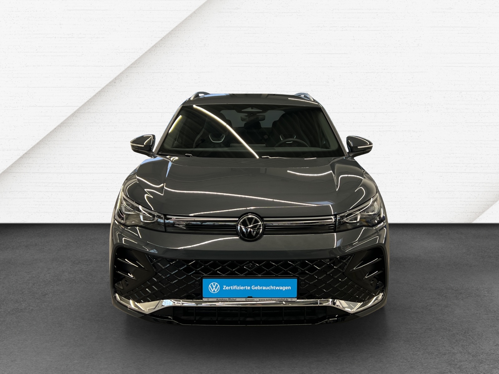 Tiguan 1.5 eTSI DSG R-Line IQ-Light TravelAssist Navi AHK