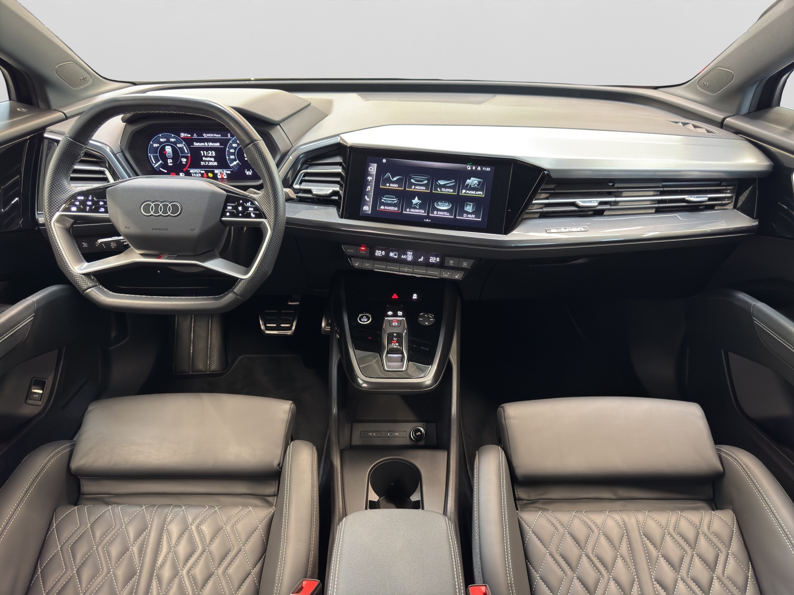 Q4 e-tron 50 quattro S line Black Matrix-LED Navi