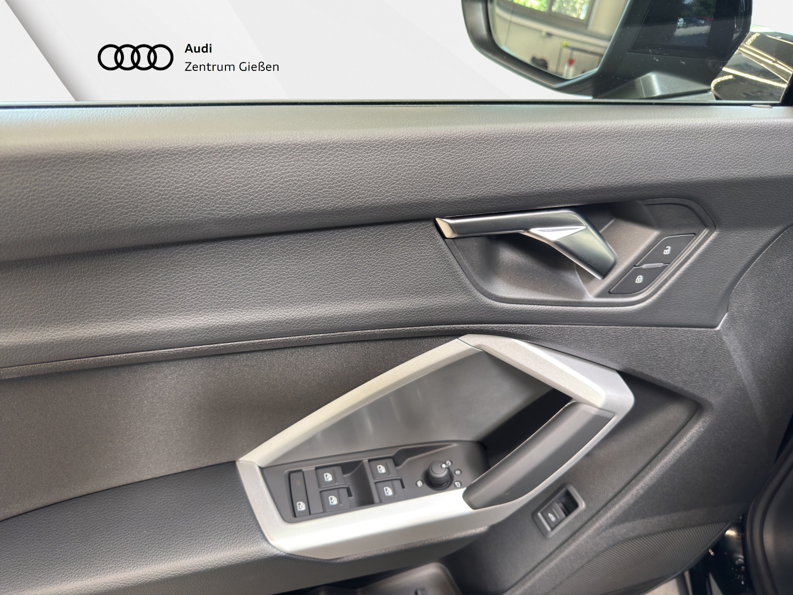 Q3 35 TFSI advanced AHK LED Kamera Standheizung
