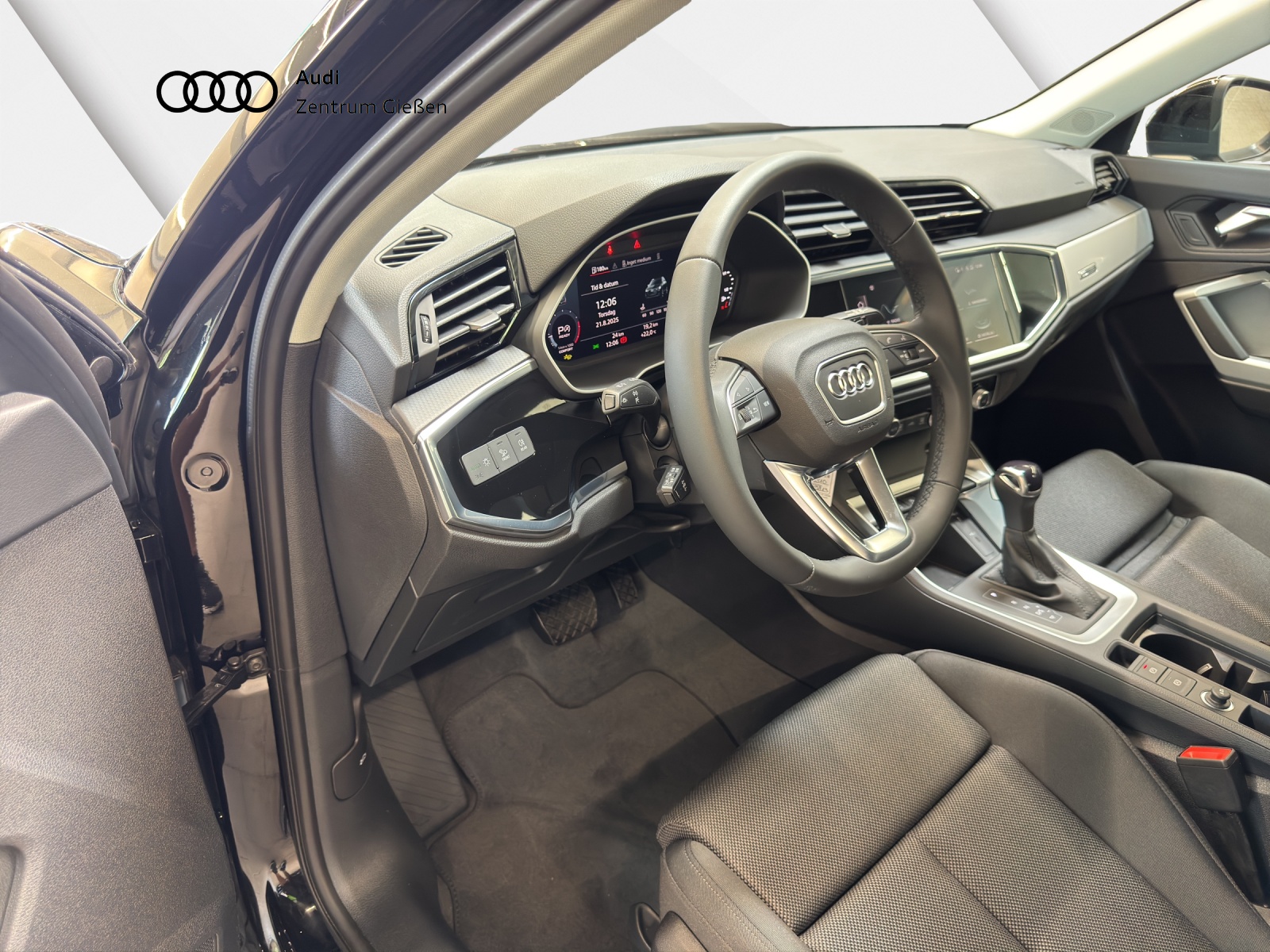 Q3 35 TFSI advanced AHK LED Kamera Standheizung
