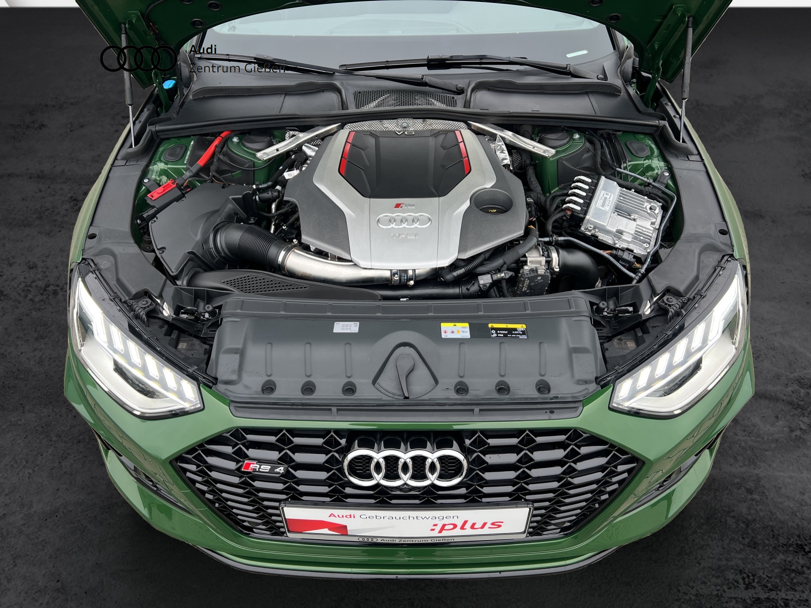 RS4 Avant 2.9 TFSI quattro Black Design-Paket RS grau