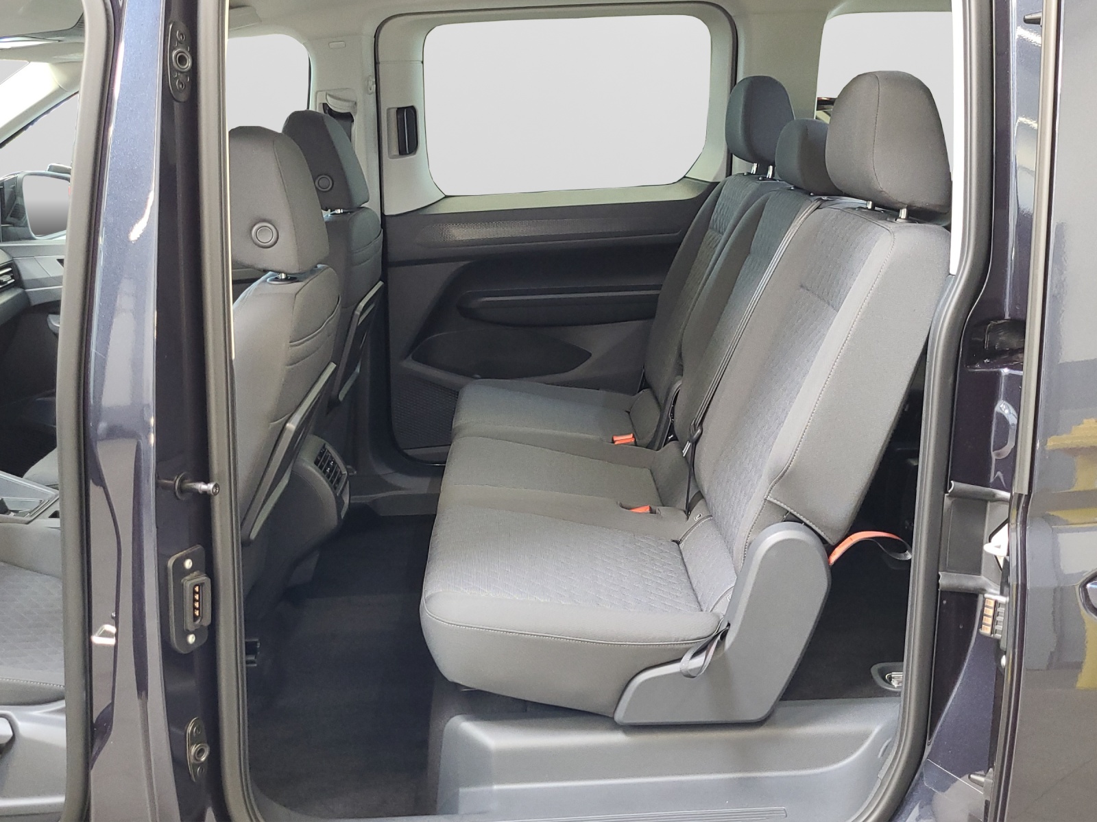 Caddy Maxi TSI DSG Life 7-Si. ACC AHK AppConnect Kamera