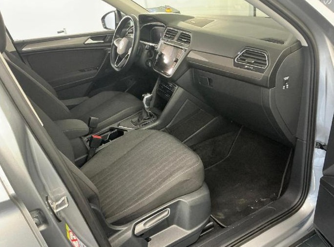 Tiguan Allspace TDI DSG Life 7-Si. LED Navi AHK Kamera