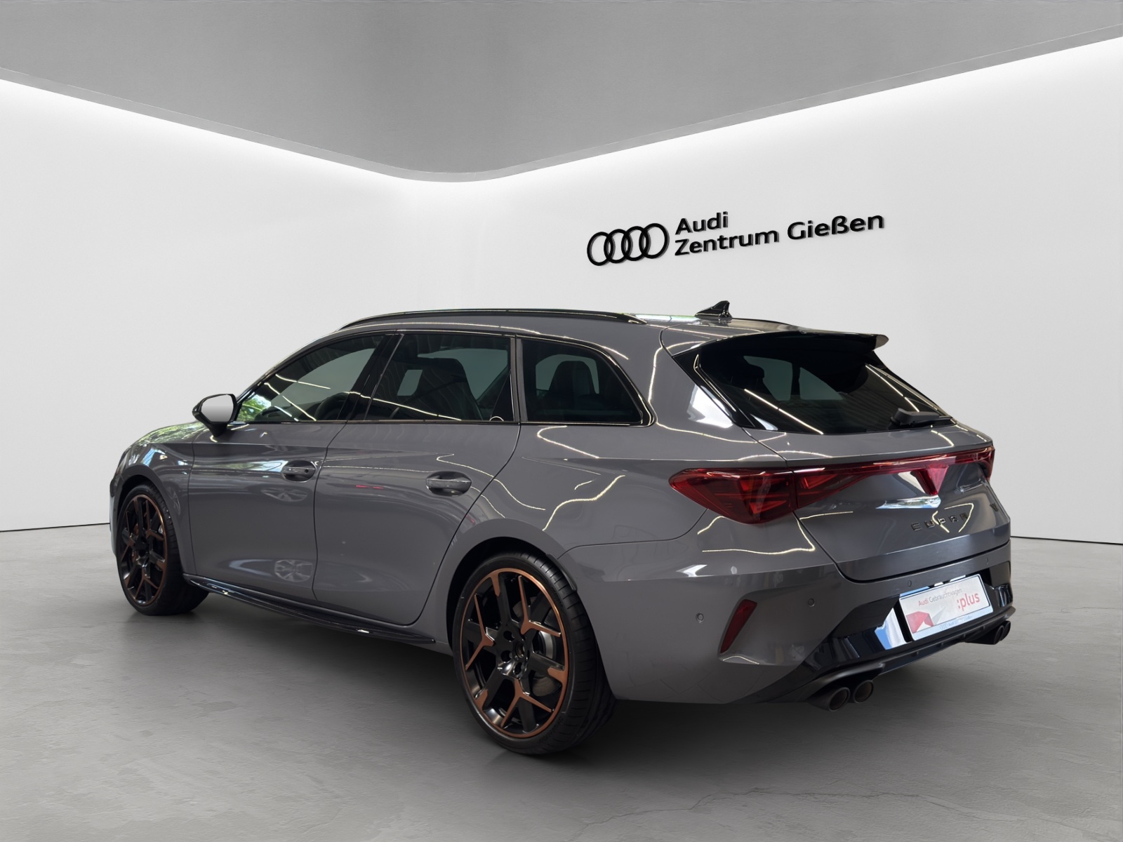 Leon Sportstourer TSI 4Drive VZ Extreme Akebono Pano AHK Navi
