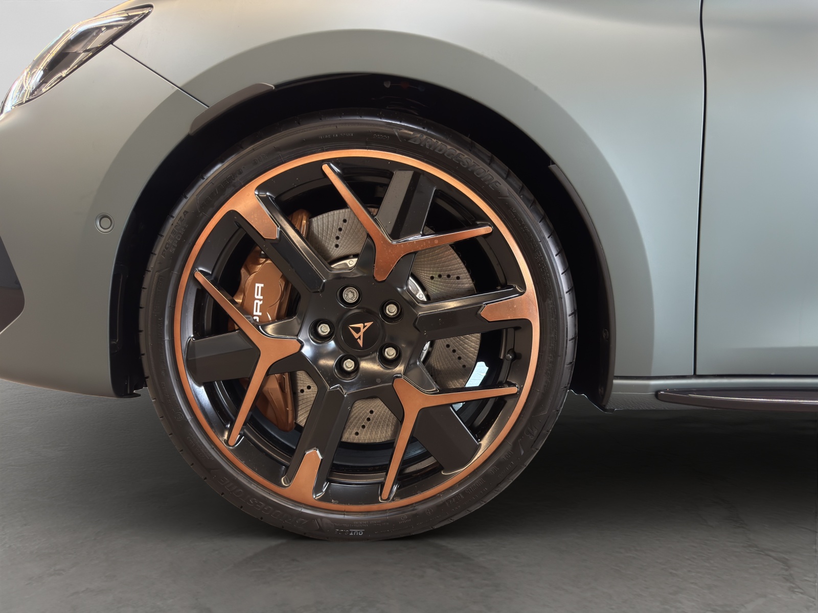 Leon Sportstourer TSI 4Drive VZ Extreme AKEBONO Pano AHK Navi