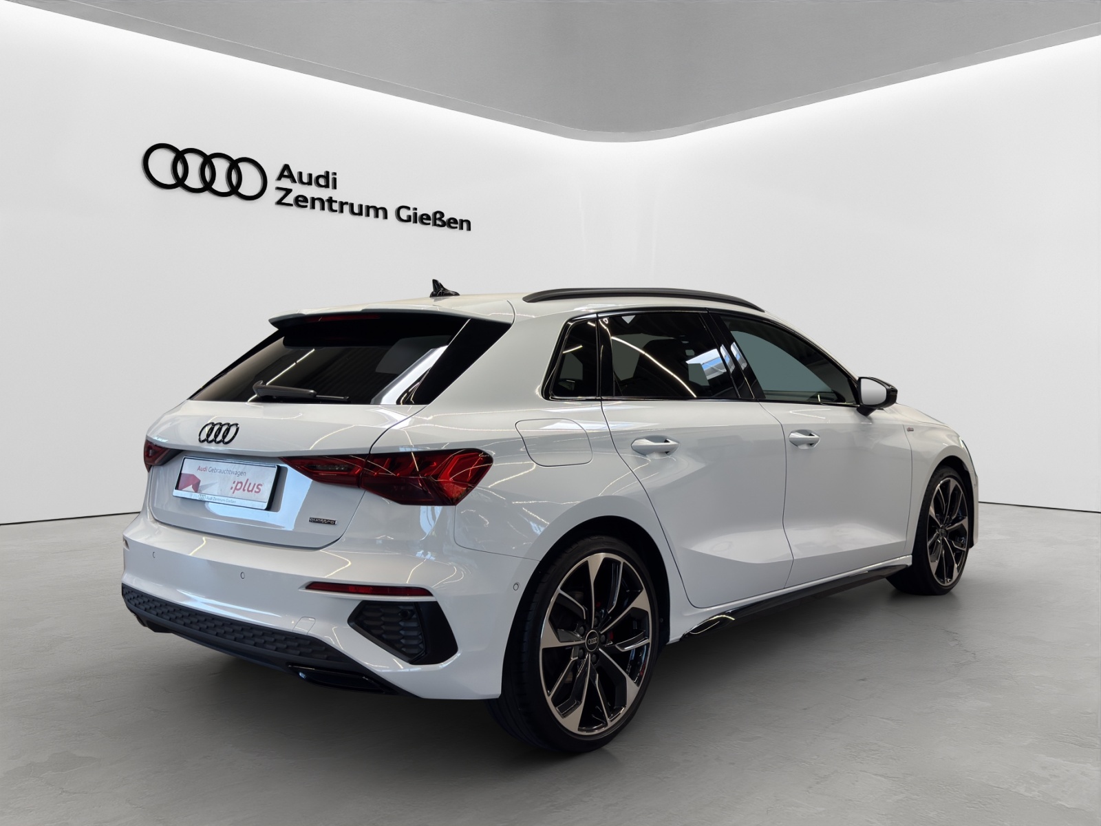 A3 Sportback 40 TFSI quattro S line Black HuD Standheizung Navi