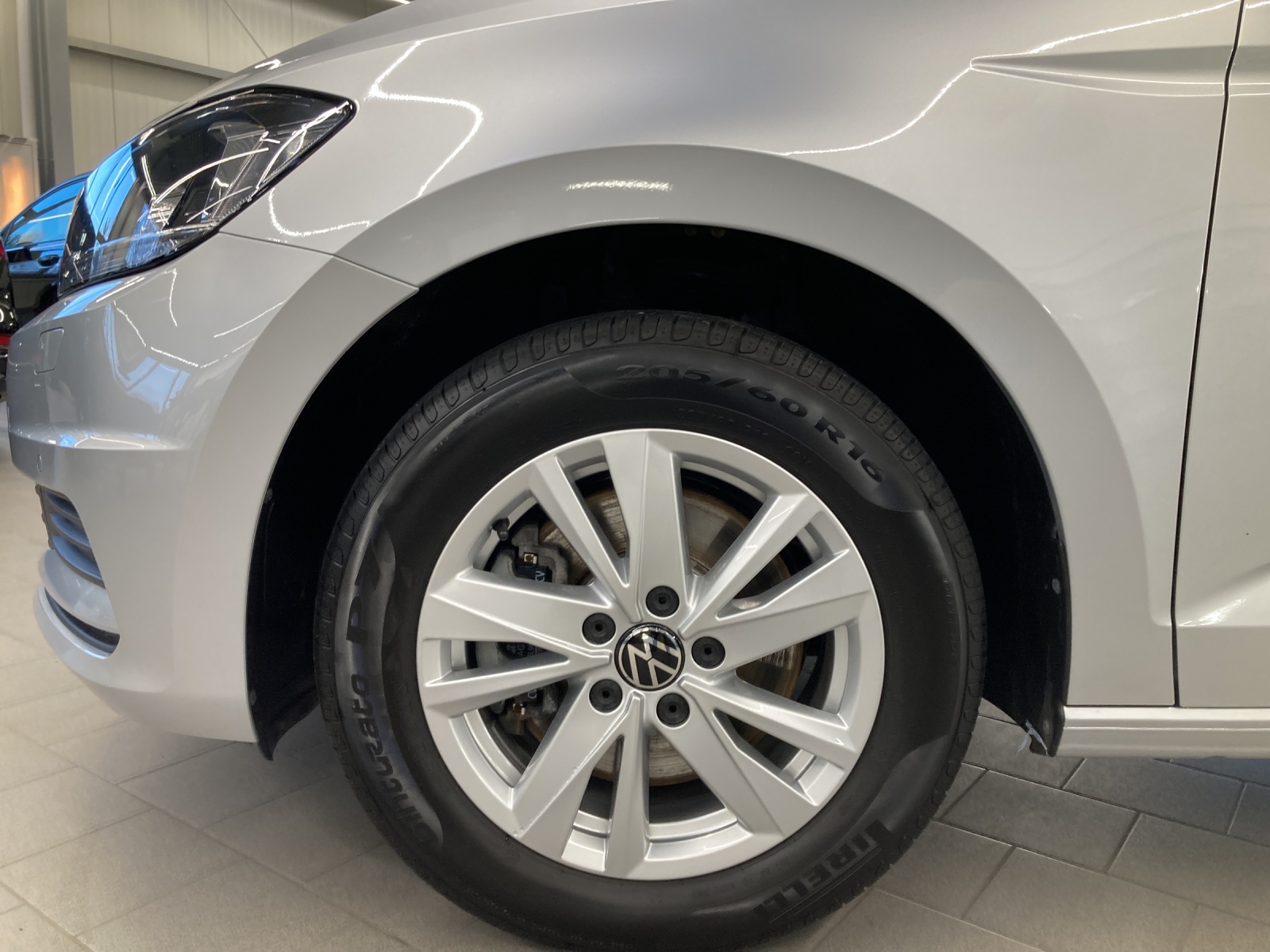 Touran TDI Comfortline 7-Si. Navi Kamera ACC