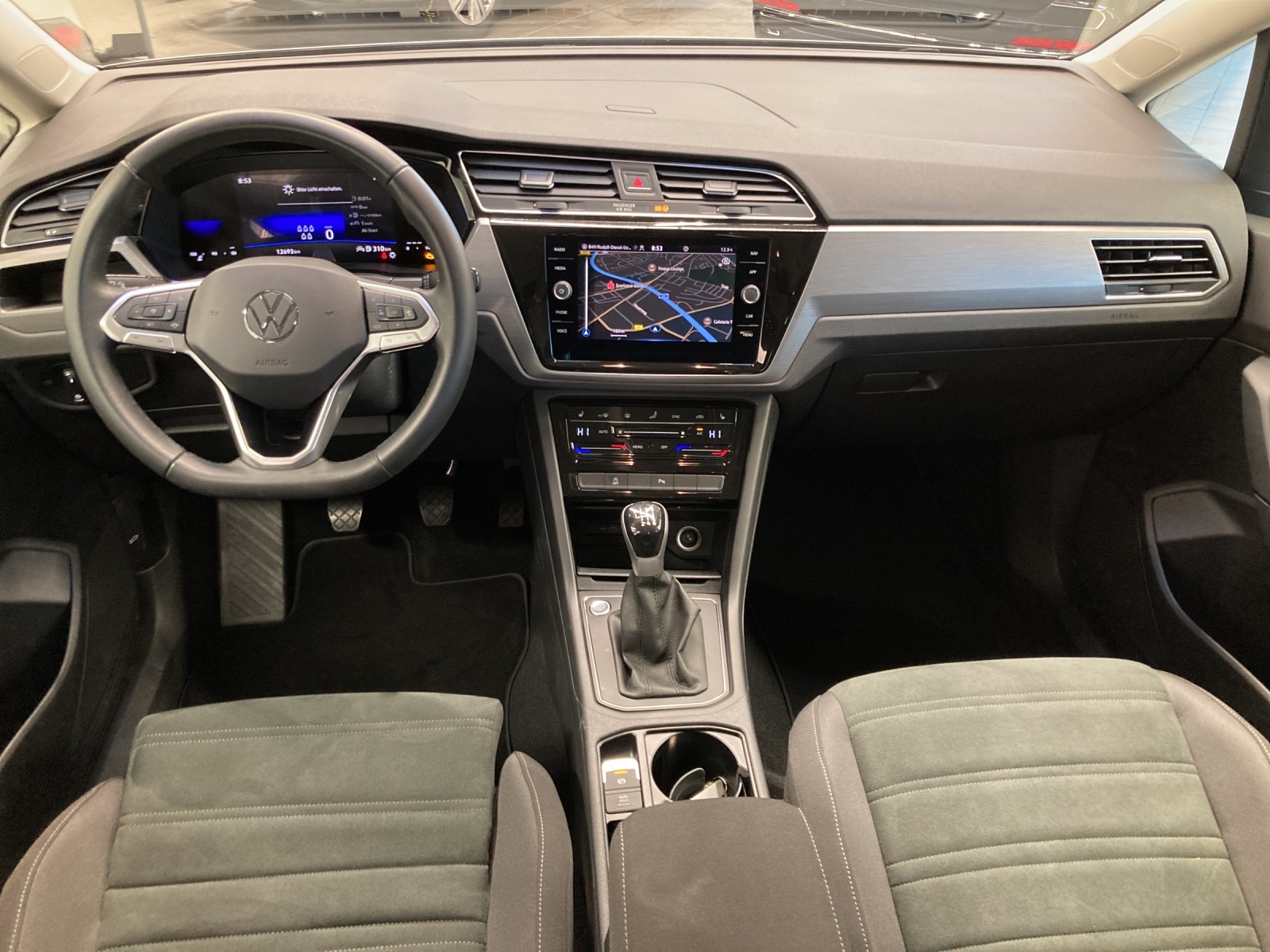 Touran TDI Comfortline 7-Si. Navi Kamera ACC