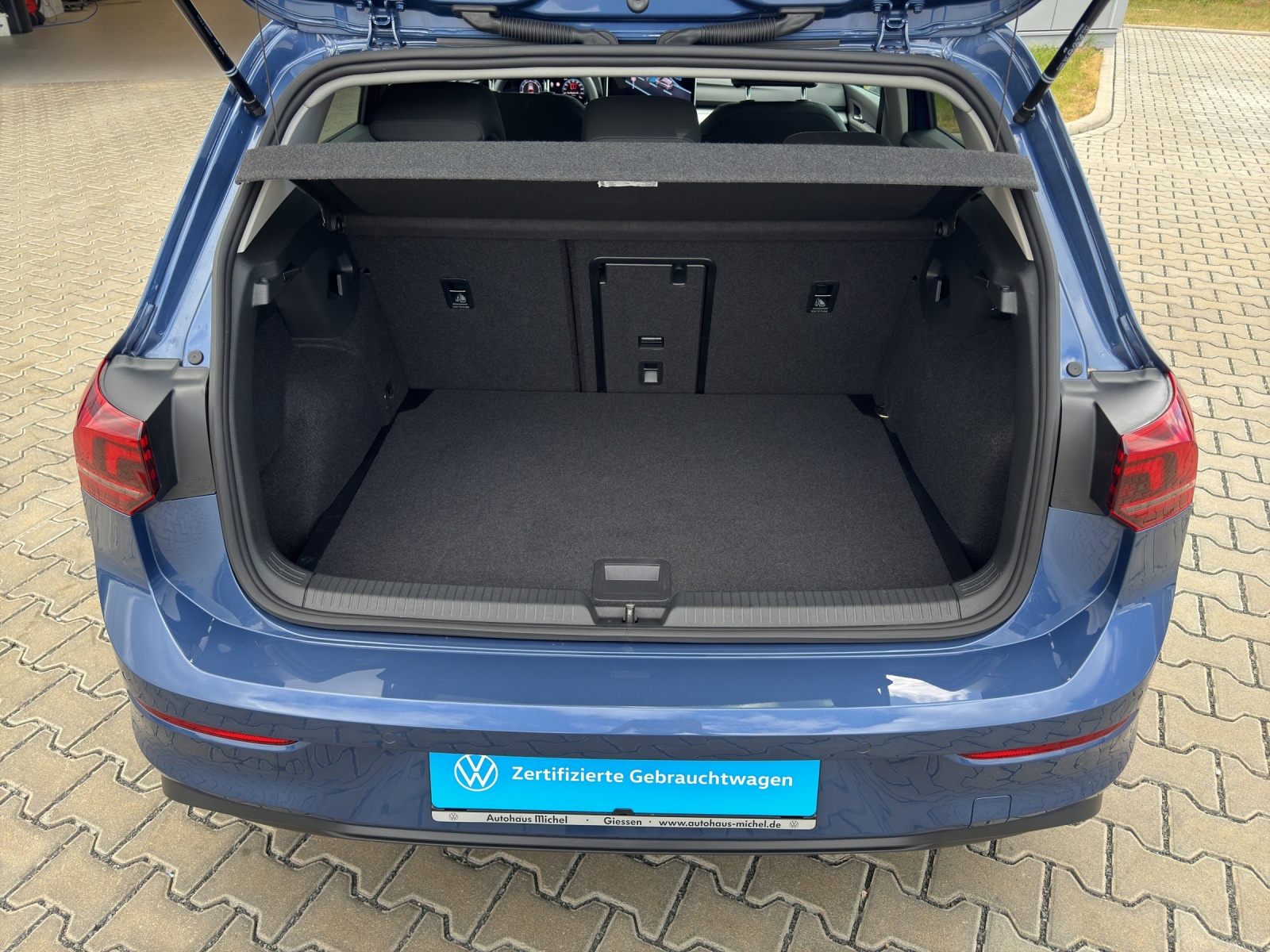 Golf 8 eTSI DSG Life