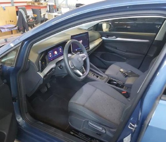 Golf VIII 1.5 eTSI DSG Life LED ACC Standheizung AppConnect